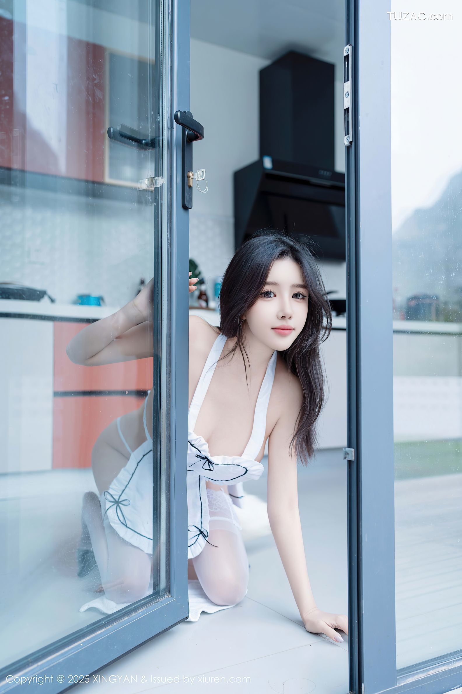 XingYan星颜社-310-袁圆-人妻厨娘情趣白色围裙白丝爆乳-2025.02.19