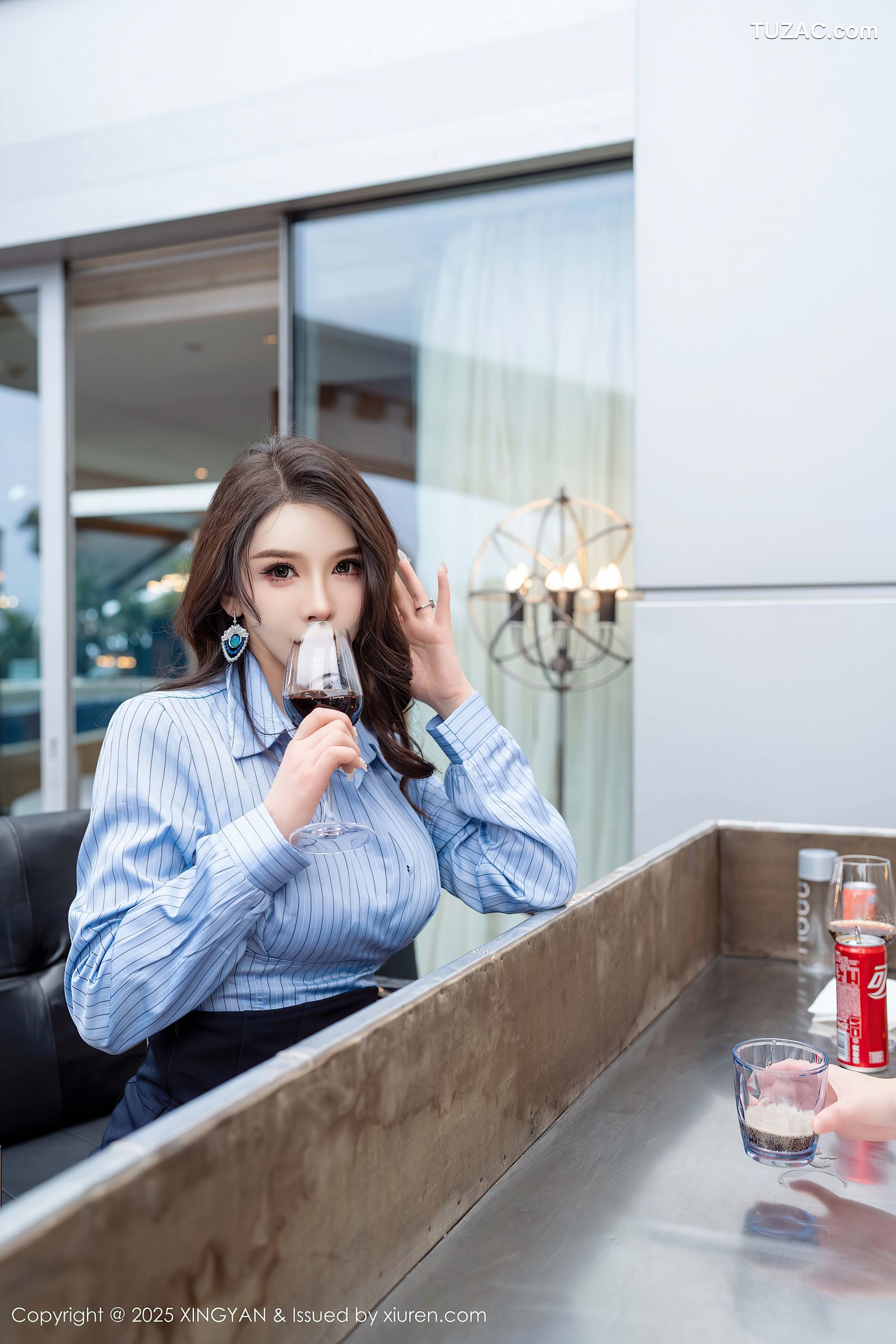 XingYan星颜社-323-李丽莎-袁圆-蓝衬衫黑短裙-银色吊带短裙-黑色情趣内衣黑丝-2025.03.14