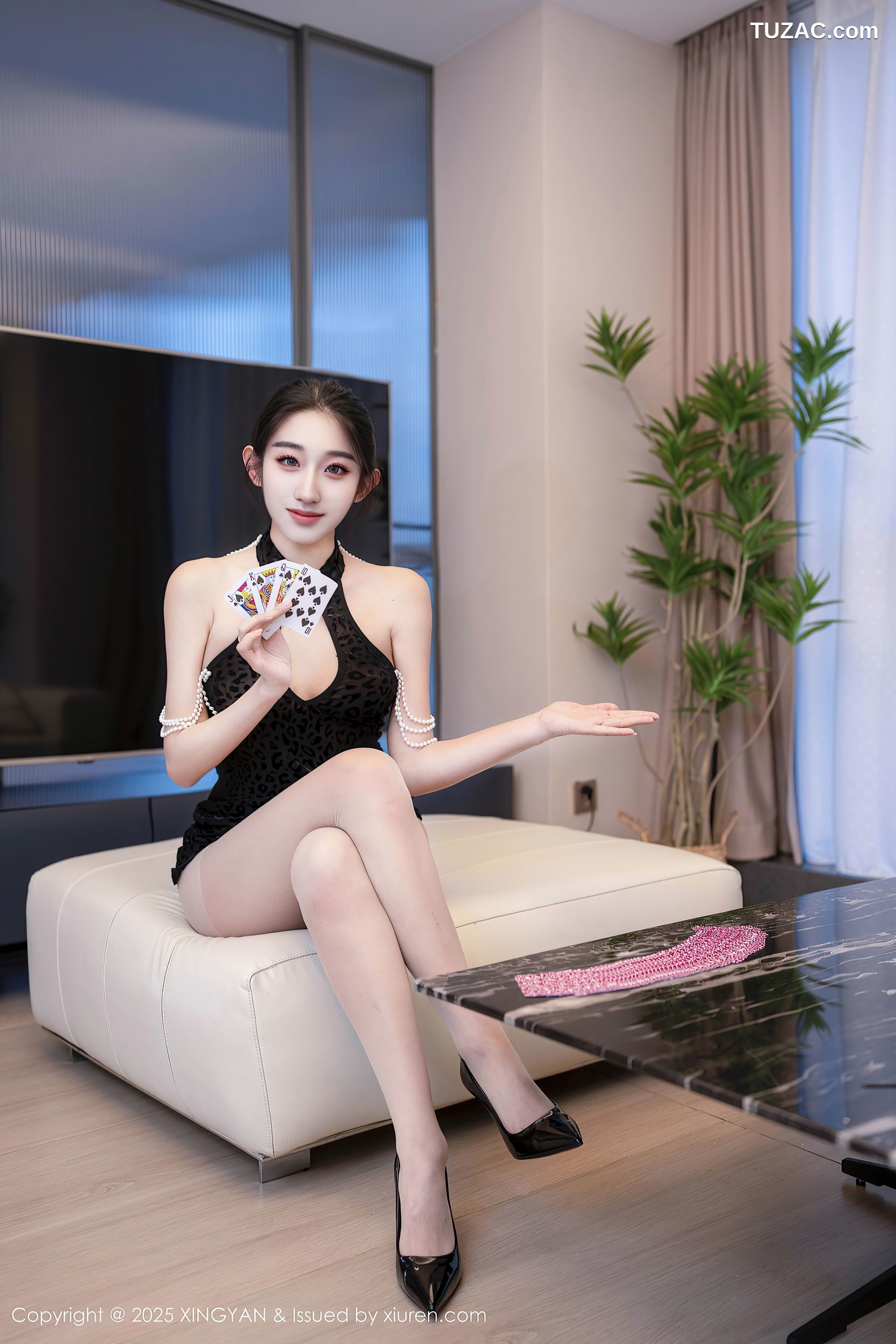 XingYan星颜社-327-星冉-黑丝旗袍长腿美女-2025.03.26