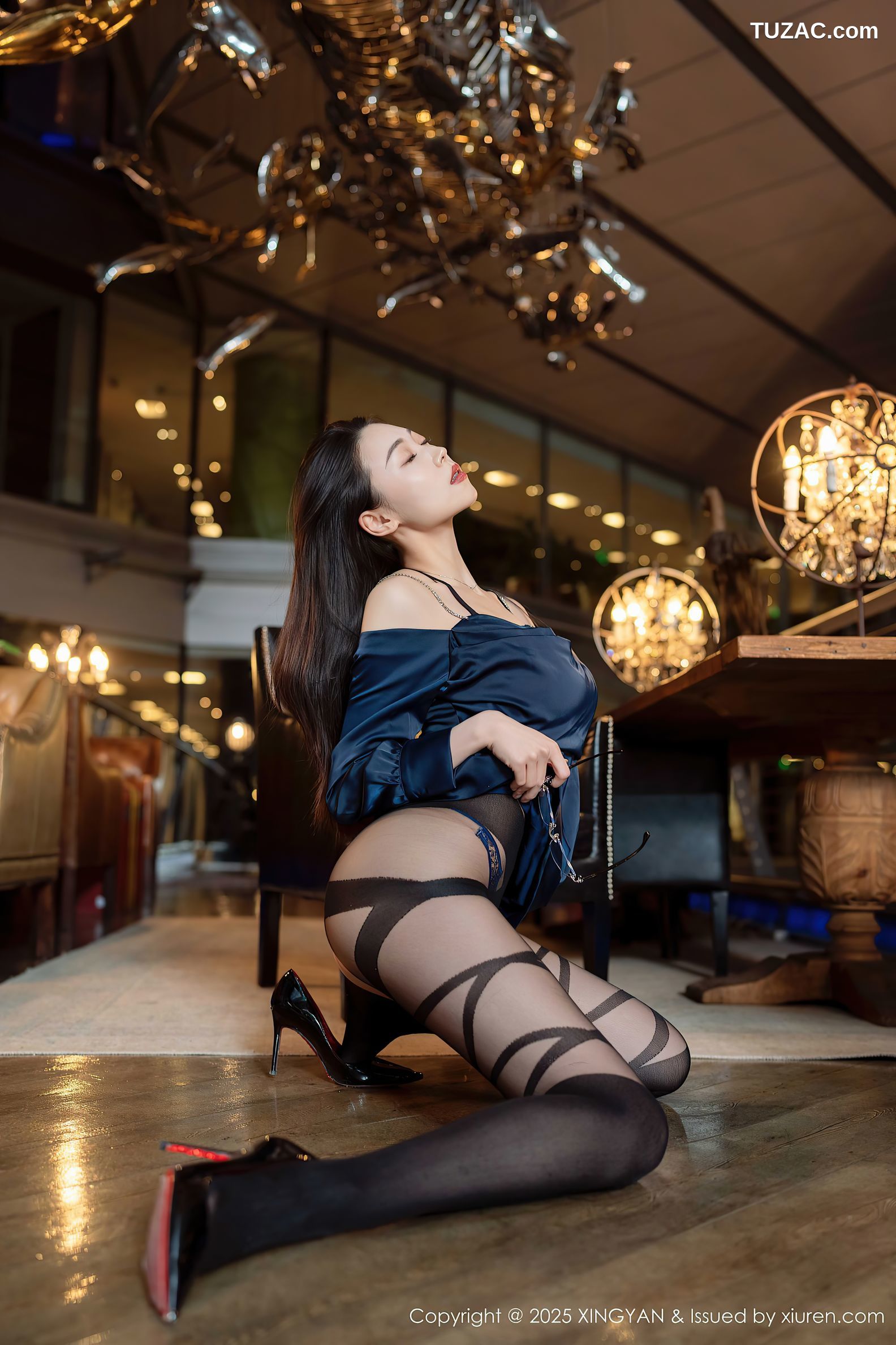 XingYan星颜社-328-清妙-黑色吊带连衣短裙情趣黑丝爆乳-2025.03.27