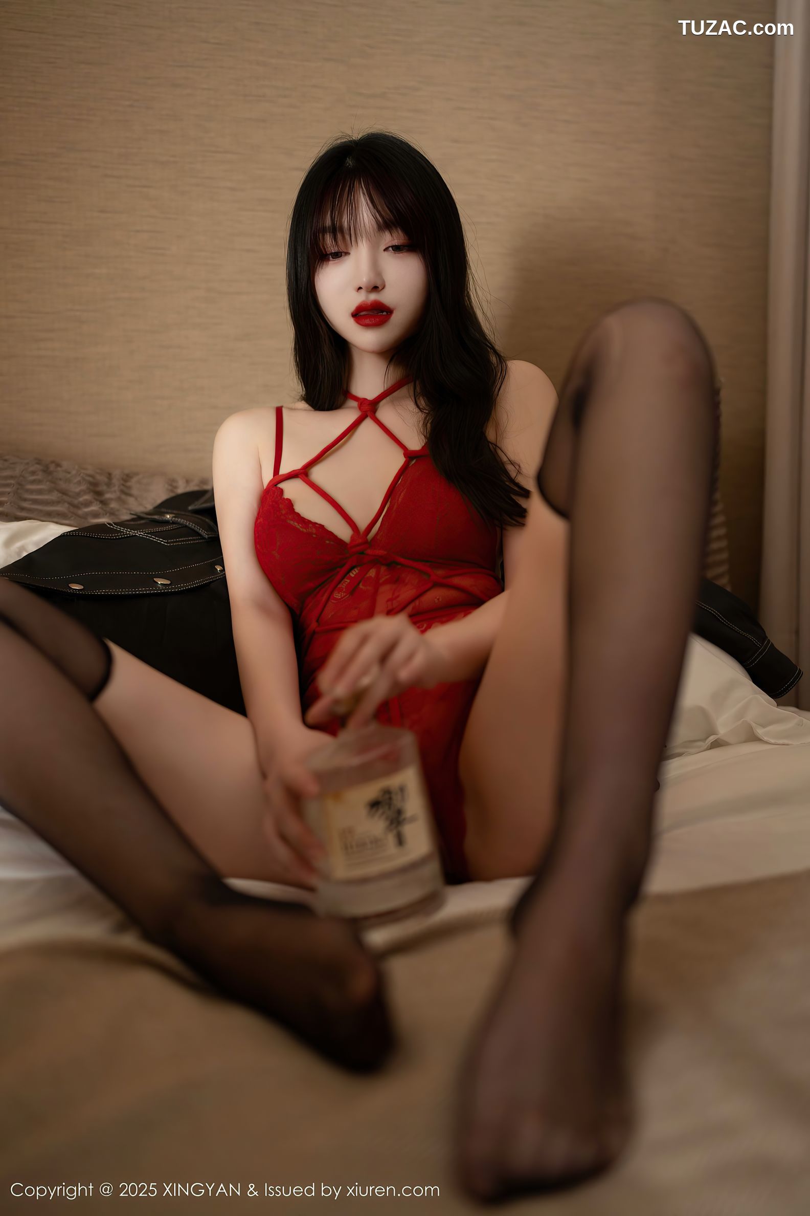 XingYan星颜社-335-白露lulu-黑色牛仔上衣红色情趣内衣绑缚-2025.04.16