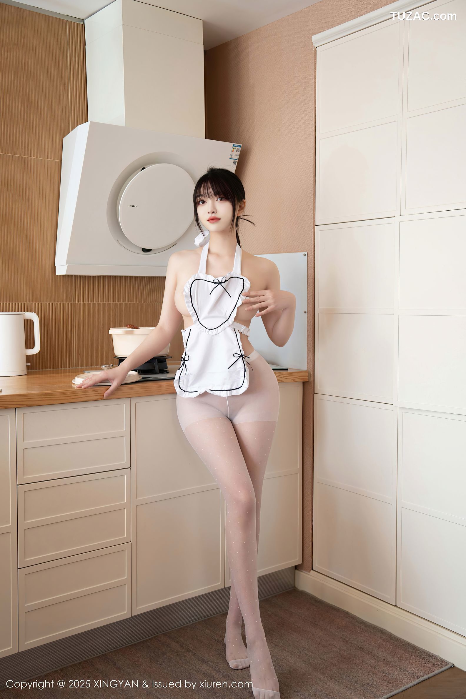 XingYan星颜社-342-白露lulu-人妻厨房白色围裙真空爆乳白色丝袜-2025.04.30