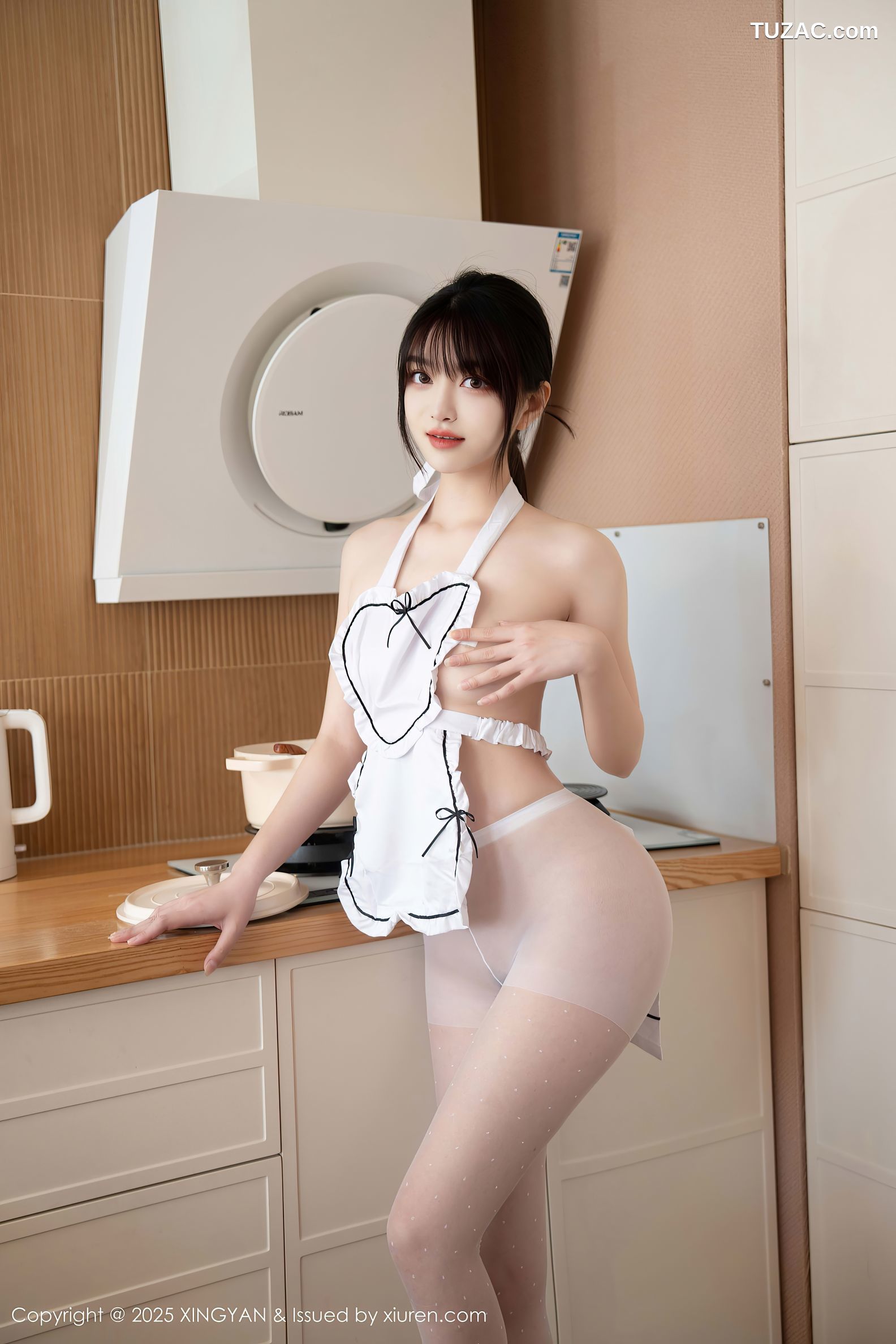 XingYan星颜社-342-白露lulu-人妻厨房白色围裙真空爆乳白色丝袜-2025.04.30