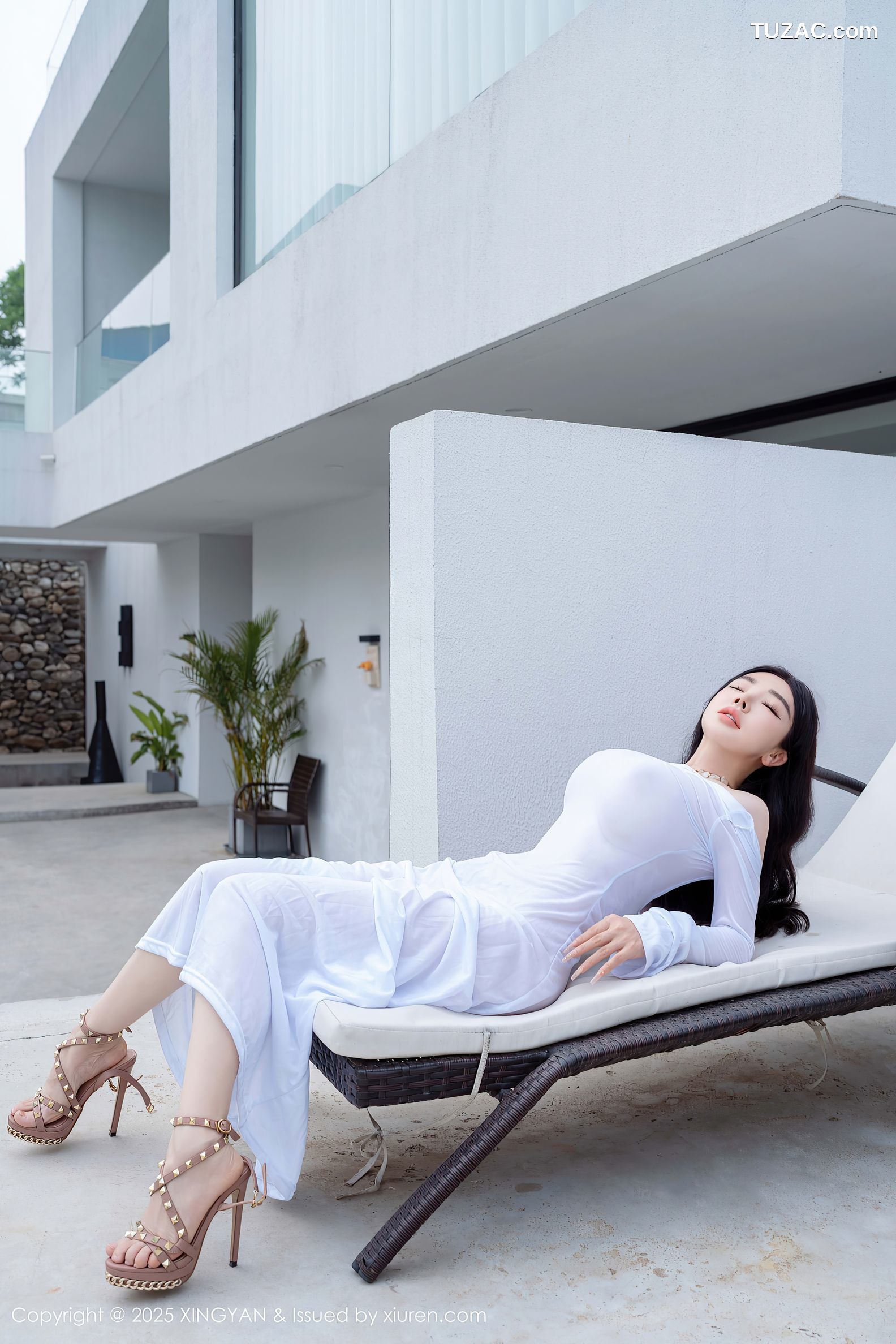 XingYan星颜社-355-潘思沁-庭院白色连衣裙全裸爆乳-2025.06.06