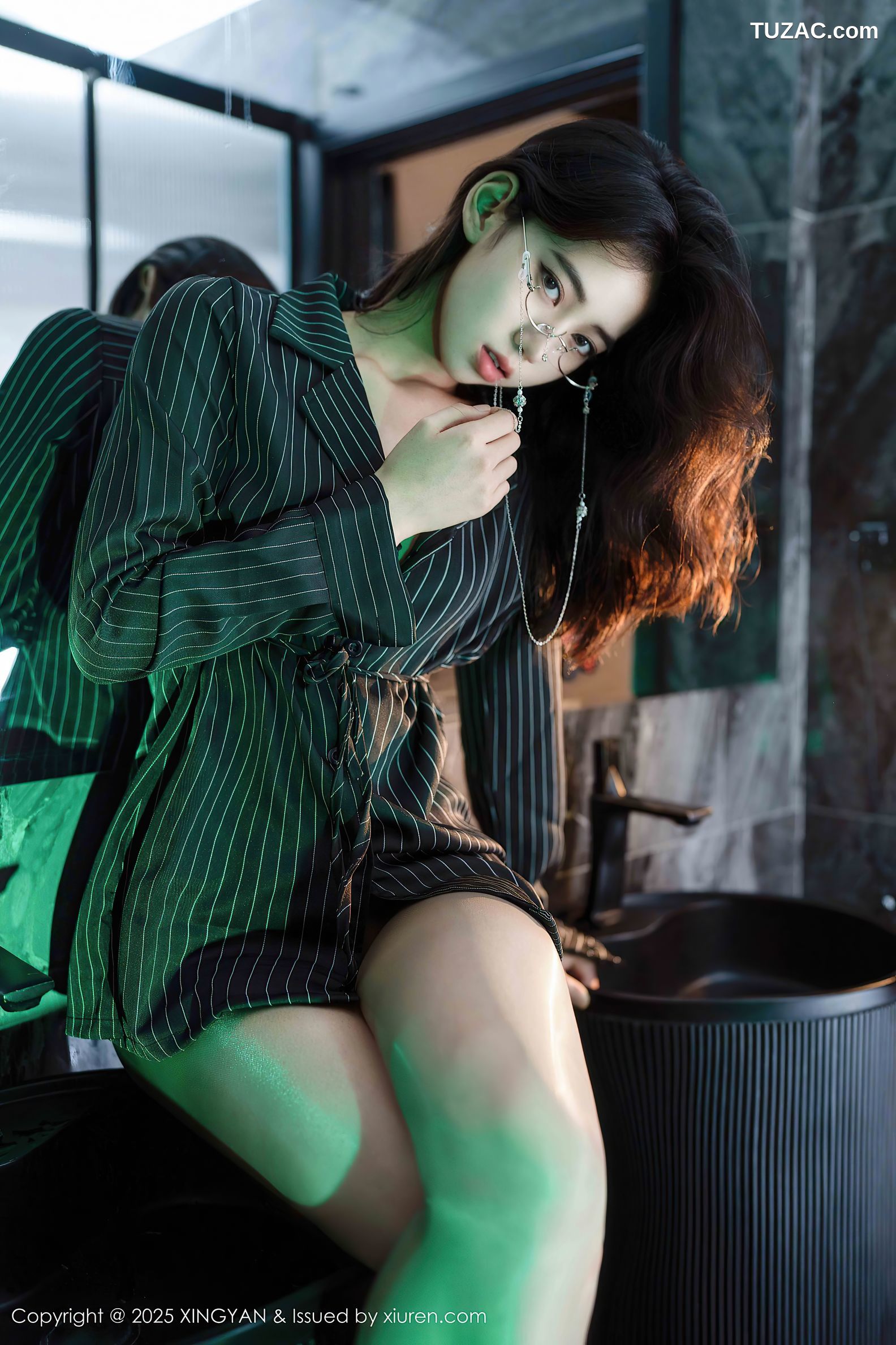 XingYan星颜社-356-时安安-黑色条纹衬衫真空肉丝-2025.06.11