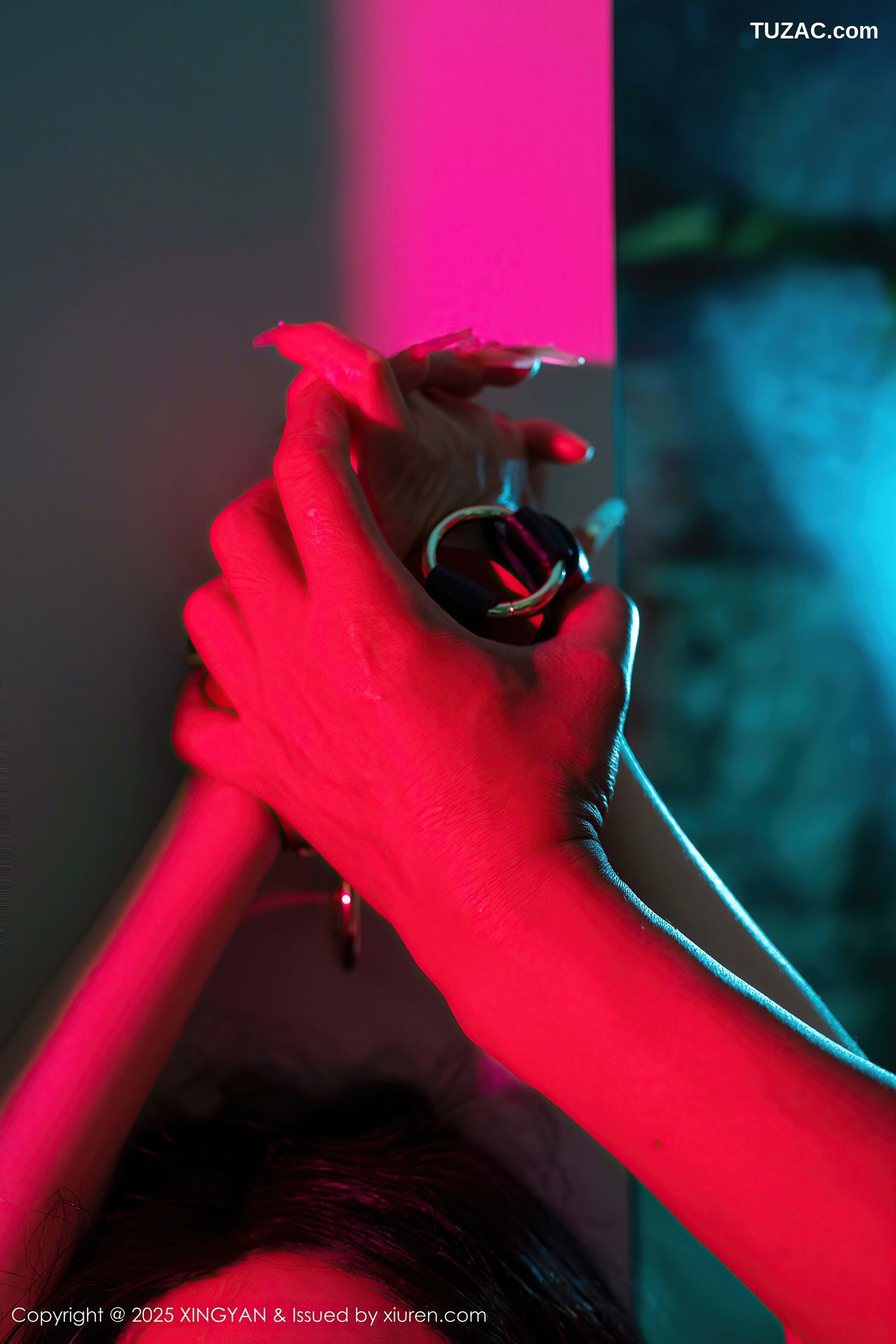 XingYan星颜社-359-潘思沁-黑色轻透情趣内衣爆乳绑缚-2025.06.20