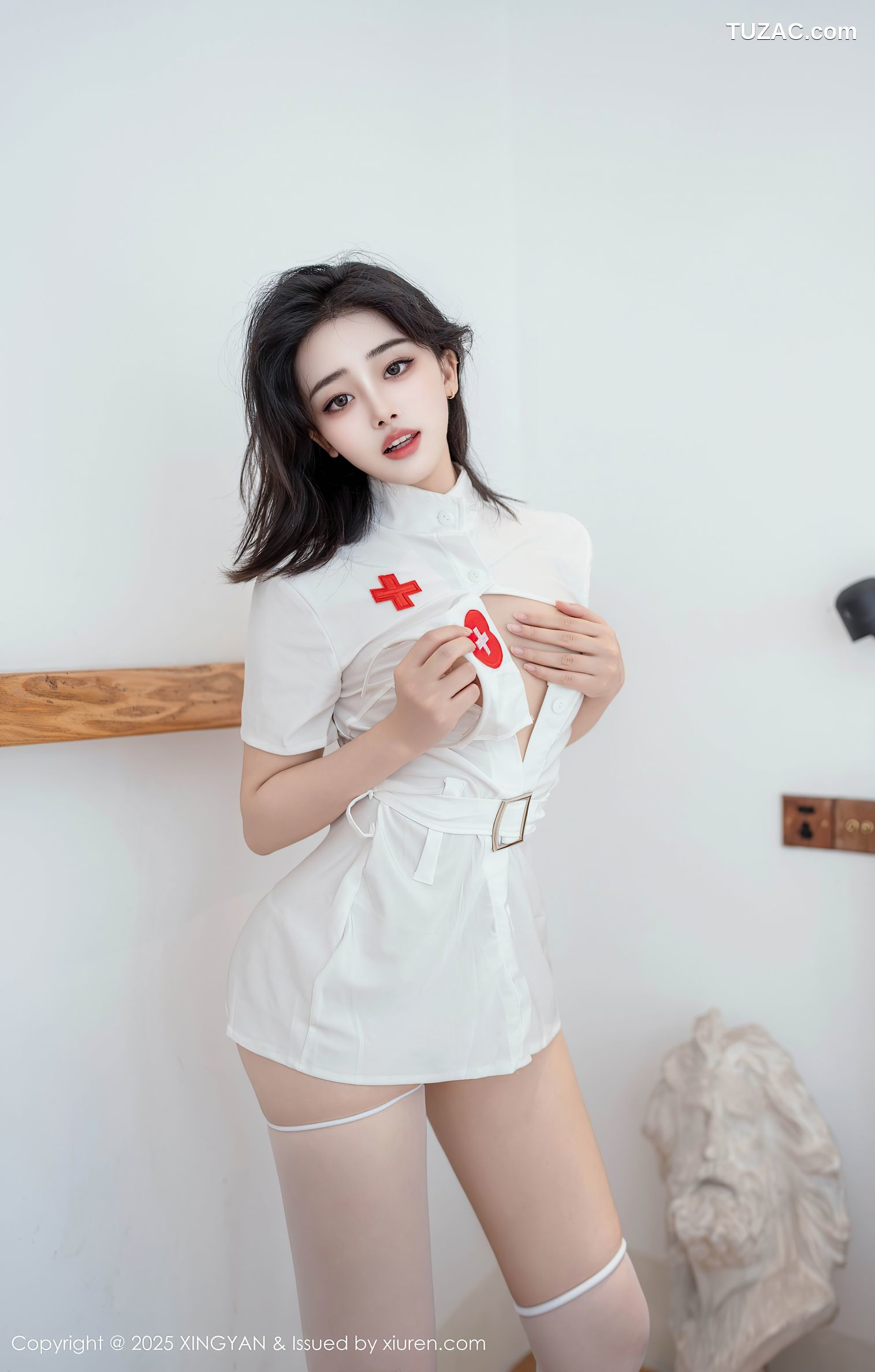 XingYan星颜社-381-阮福福-性感白色护士制服白色丝袜-2025.08.12