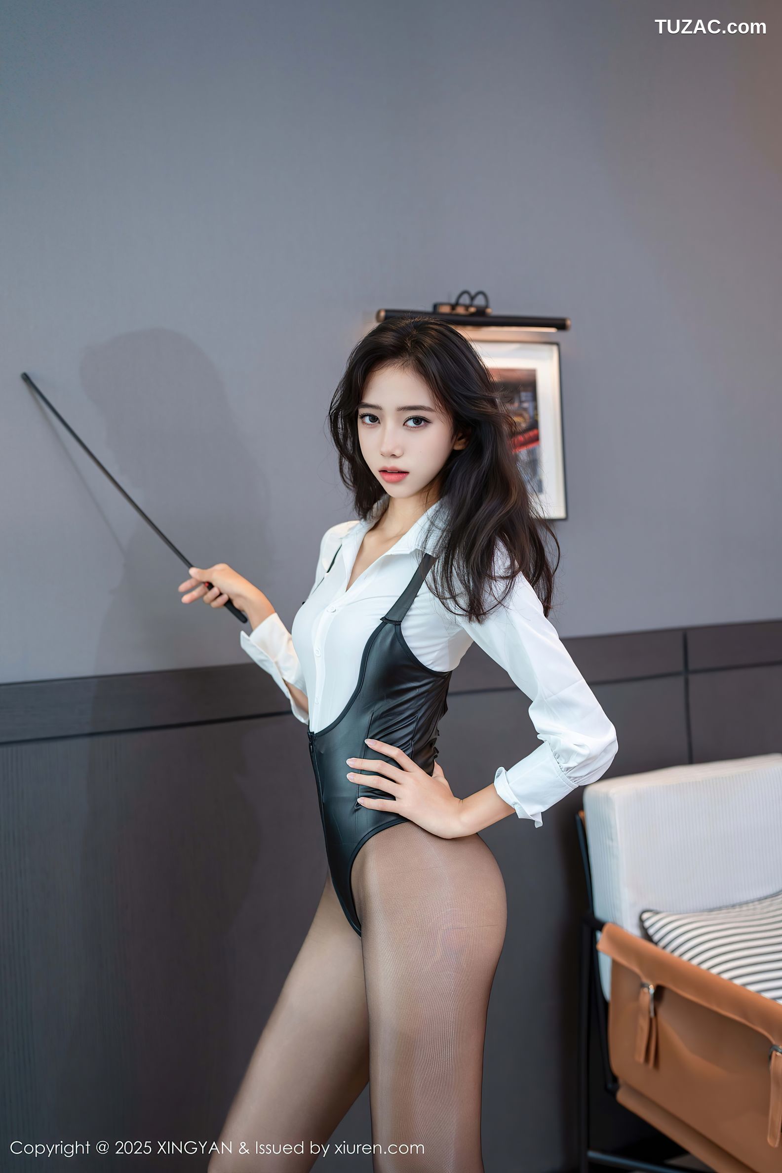 XingYan星颜社-400-时安安-白色衬衫皮短裤魅惑黑丝-2025.09.17