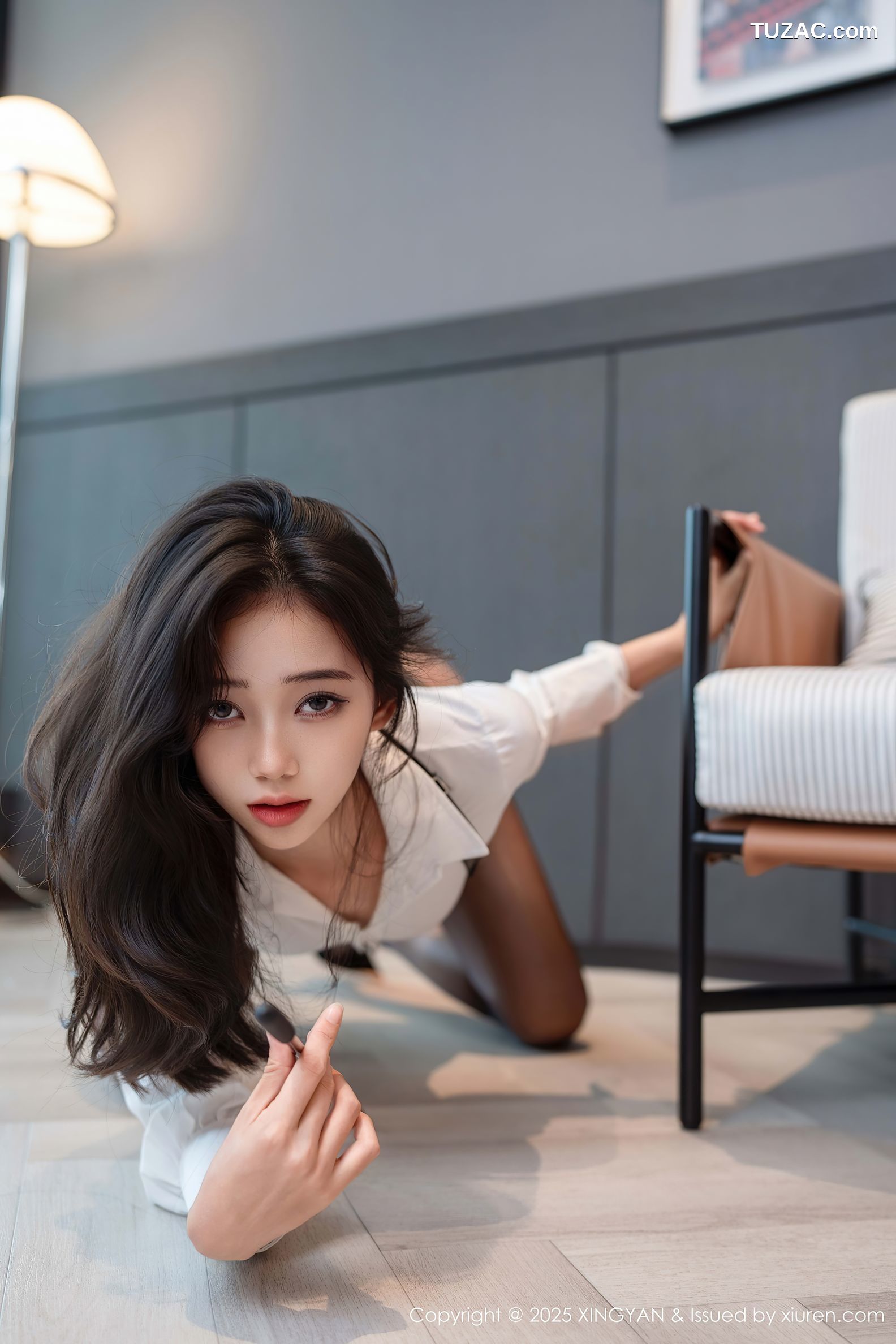 XingYan星颜社-400-时安安-白色衬衫皮短裤魅惑黑丝-2025.09.17