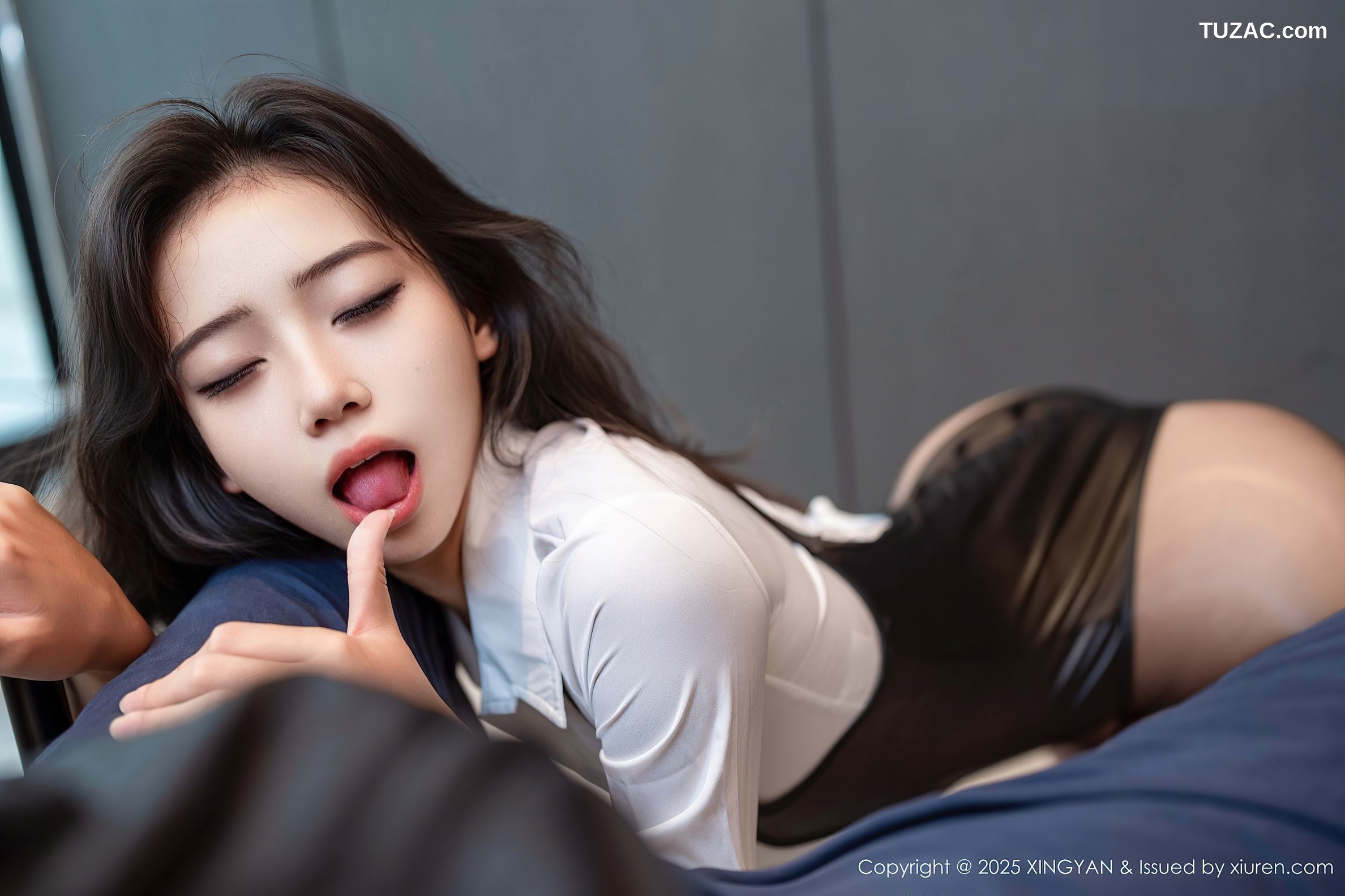 XingYan星颜社-400-时安安-白色衬衫皮短裤魅惑黑丝-2025.09.17