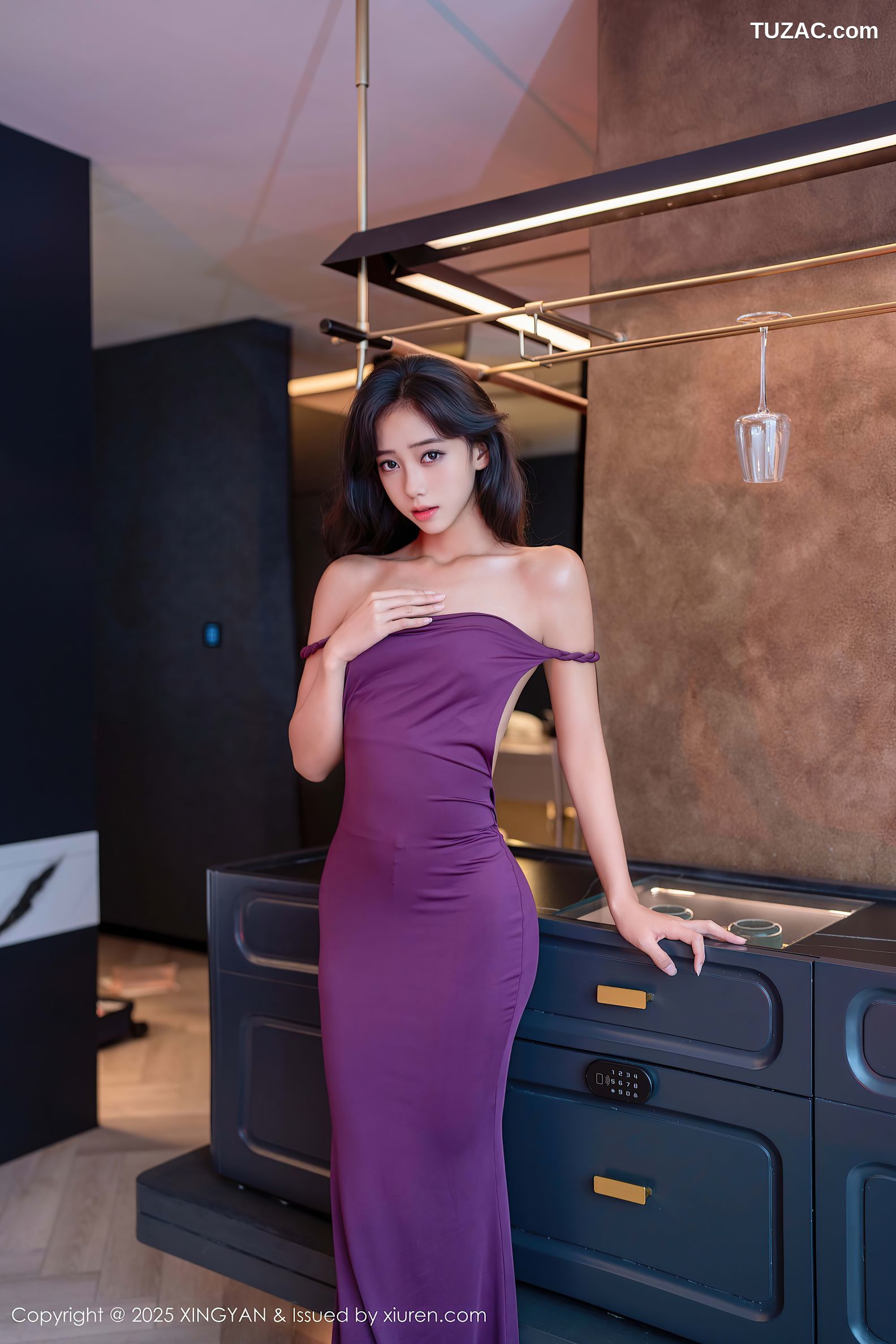 XingYan星颜社-407-时安安-紫色连衣裙黑丝美腿-2025.09.29