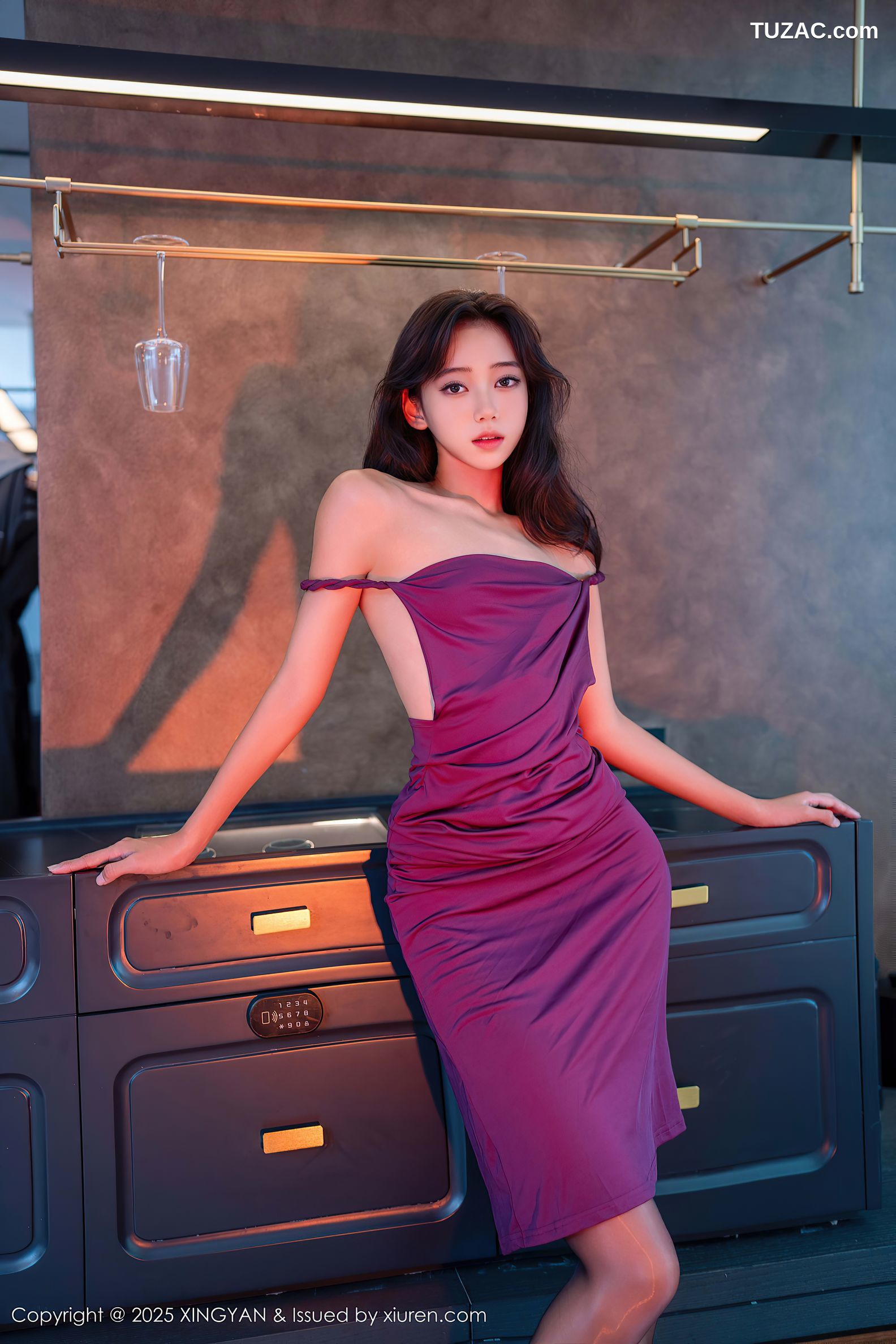 XingYan星颜社-407-时安安-紫色连衣裙黑丝美腿-2025.09.29