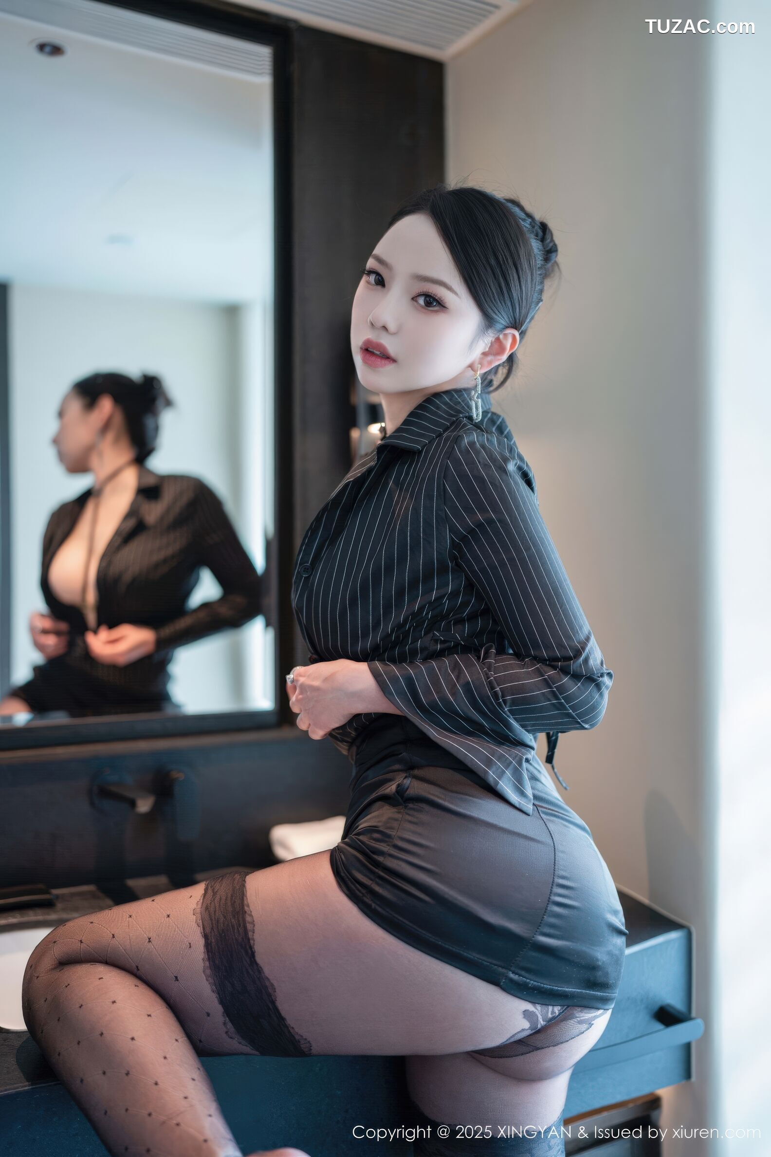 XingYan星颜社-433-大美妞儿-OL黑色条纹衬衫短裙黑丝鲜花内衣爆乳-2025.11.25
