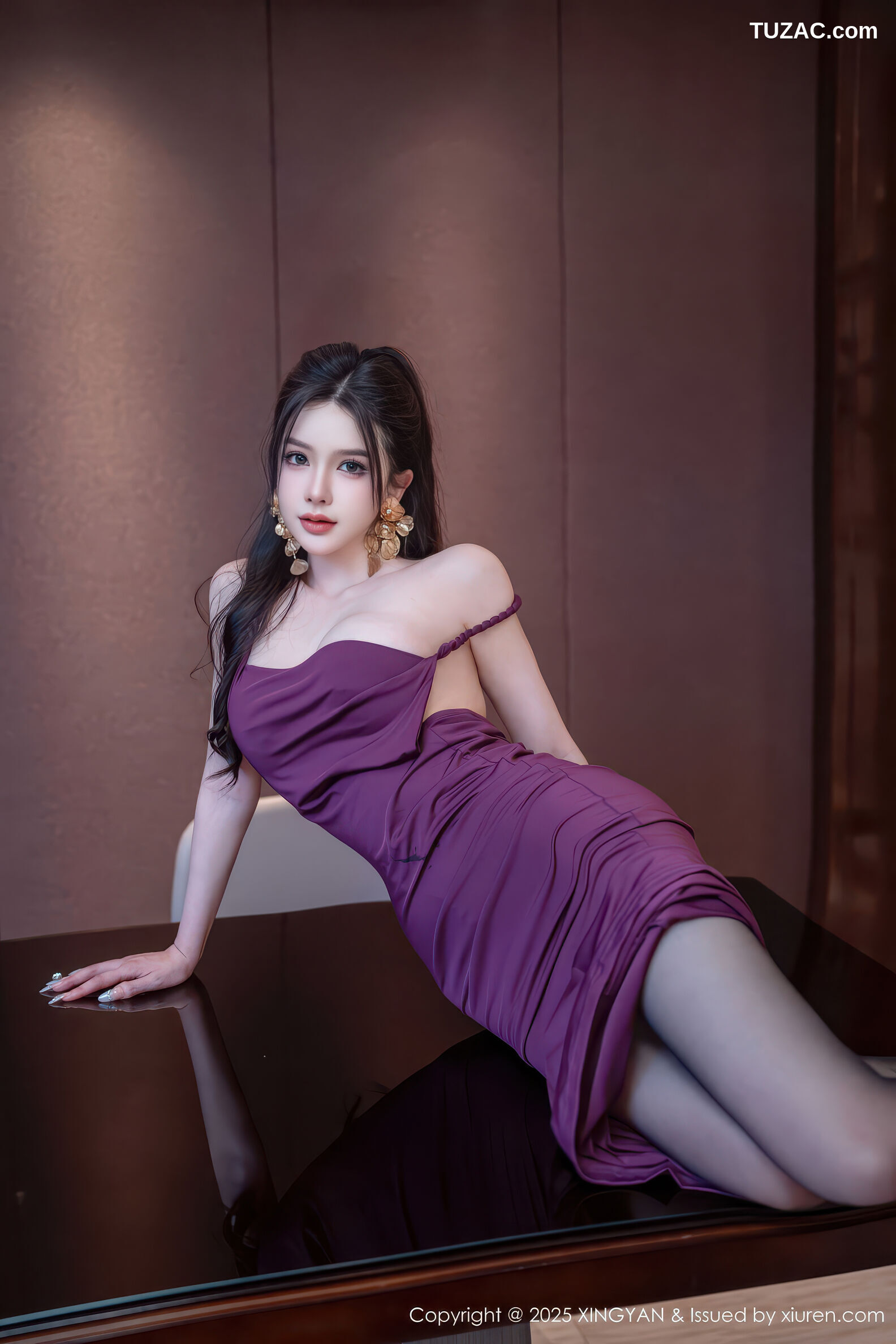 XingYan星颜社-436-李丽莎-温心怡-紫色连衣裙魅惑黑丝-2025.11.28