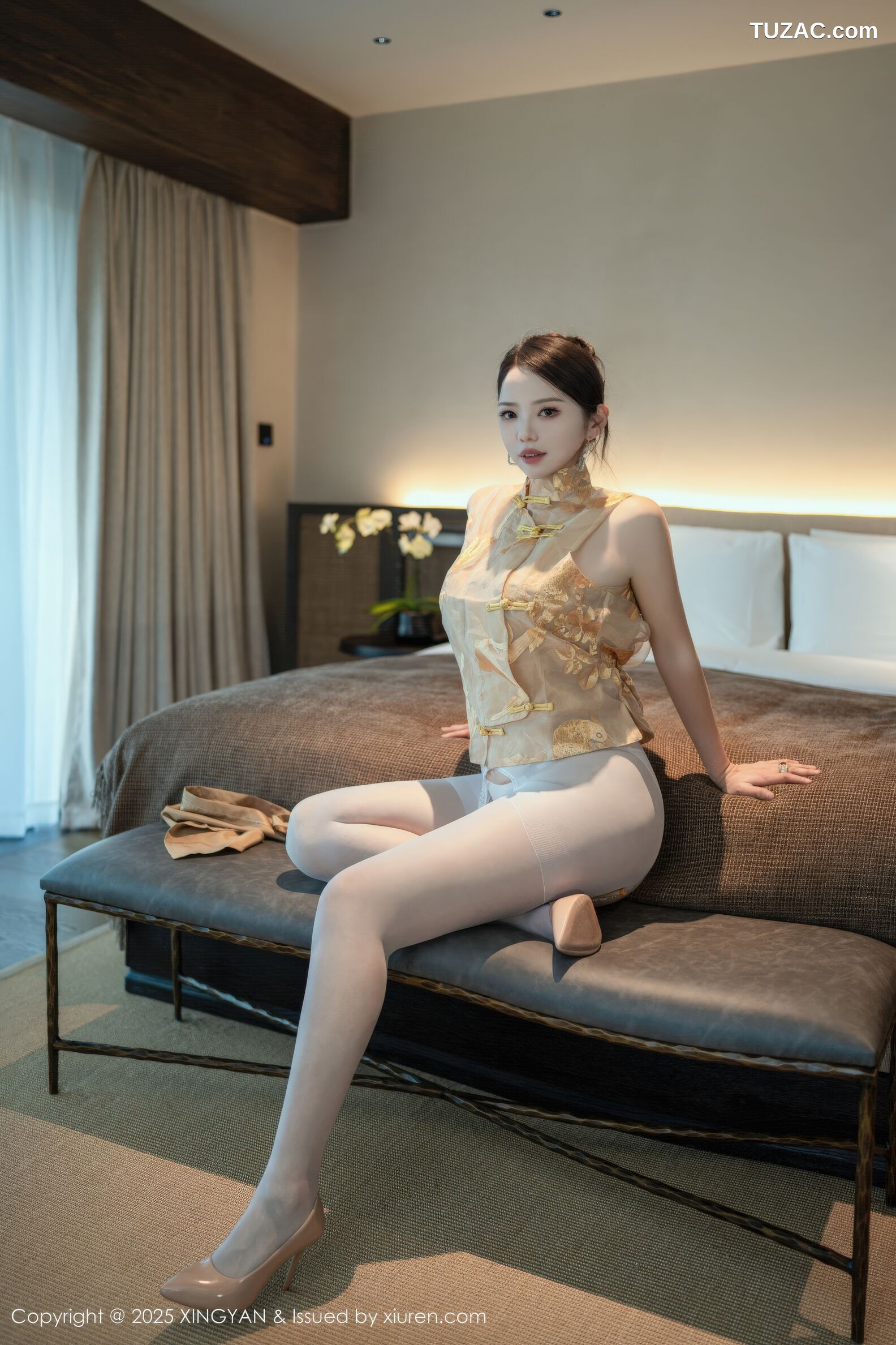 XingYan星颜社-441-大美妞儿-金色连衣短裙白色珍珠内衣-2025.12.09