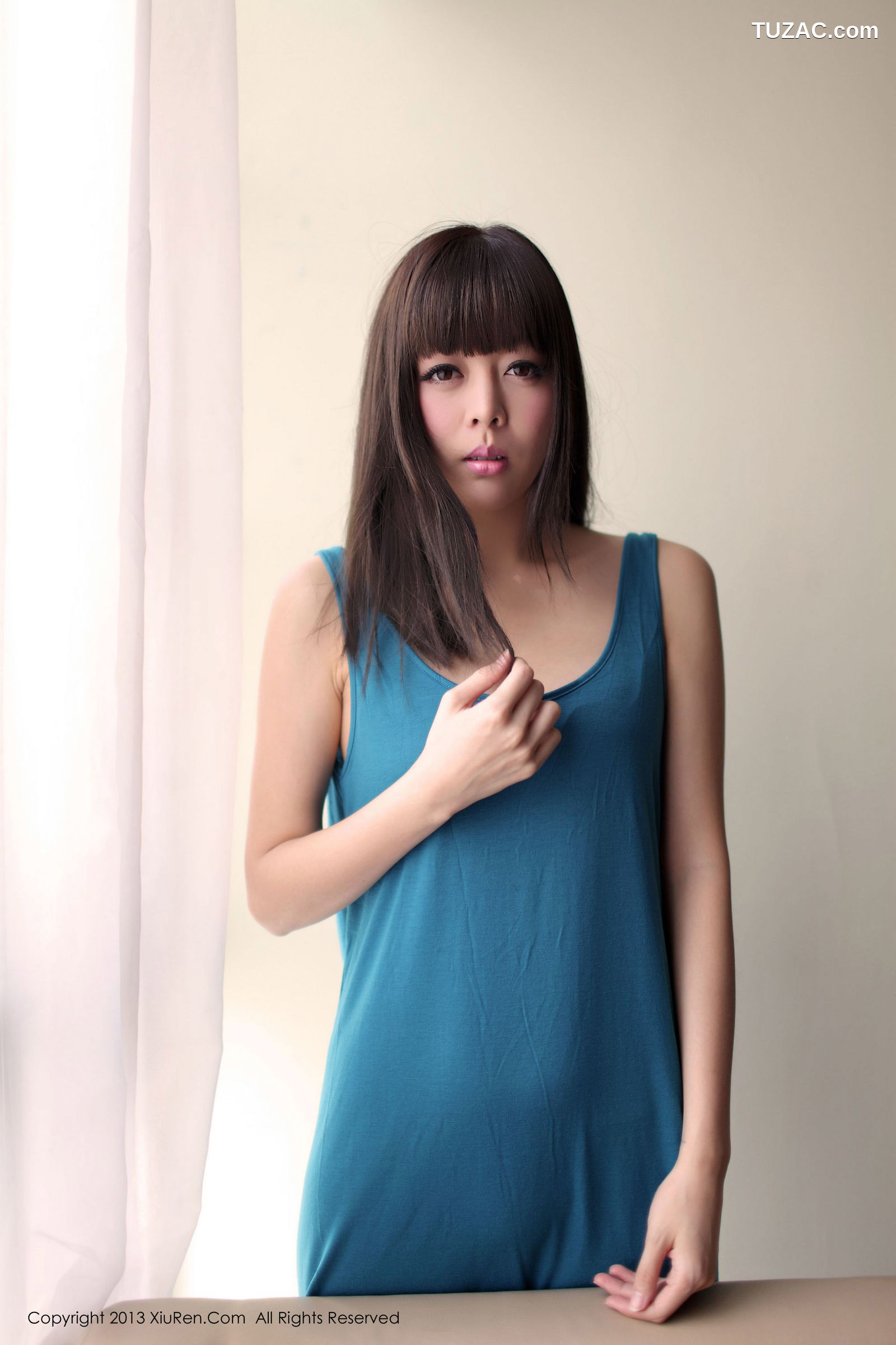 XiuRen秀人网-001-杜Viki-《酒店拍摄-三套装》-2013.09.05