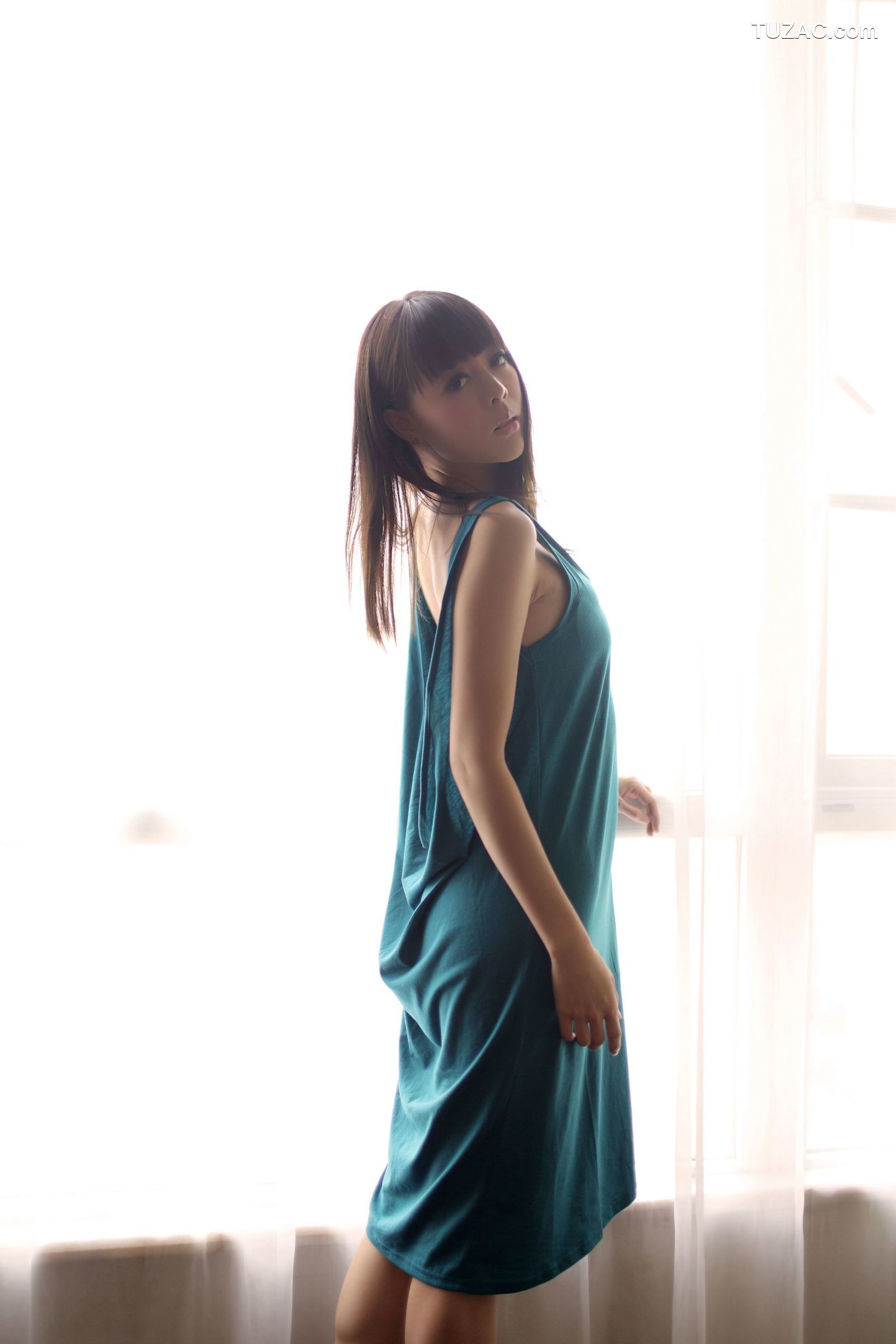 XiuRen秀人网-001-杜Viki-《酒店拍摄-三套装》-2013.09.05