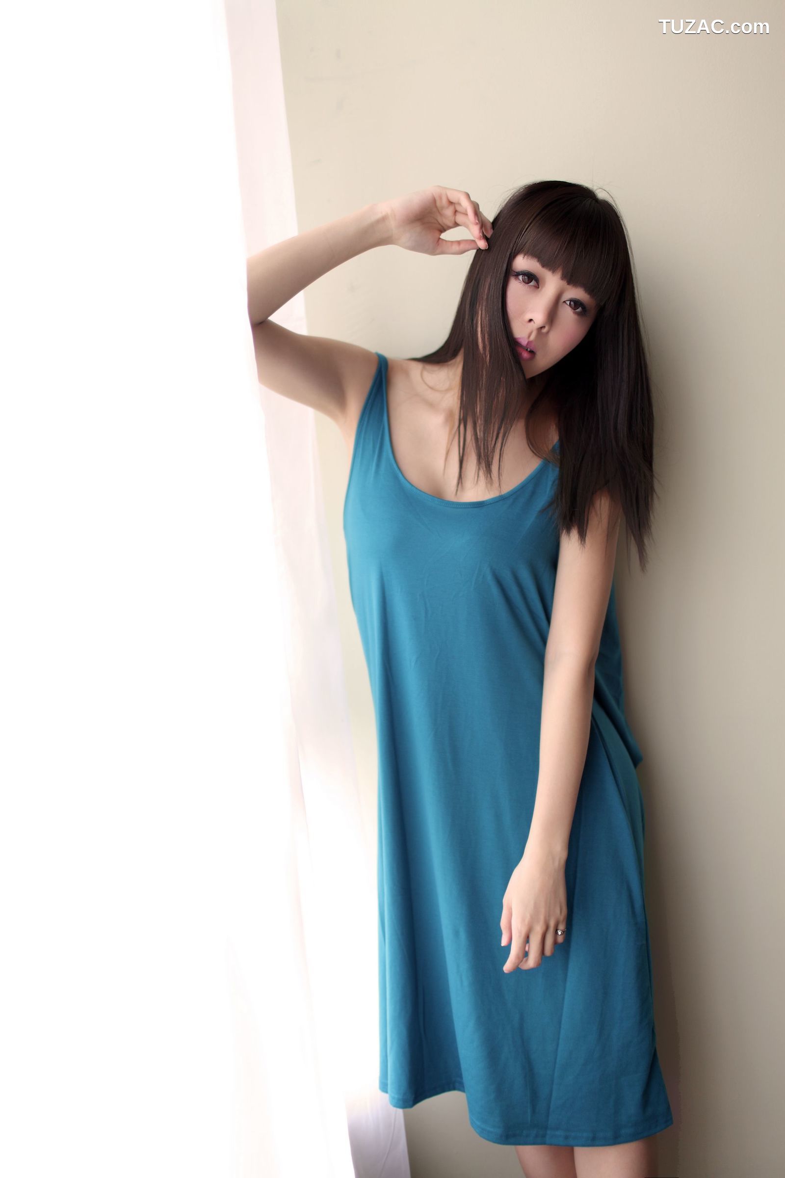 XiuRen秀人网-001-杜Viki-《酒店拍摄-三套装》-2013.09.05