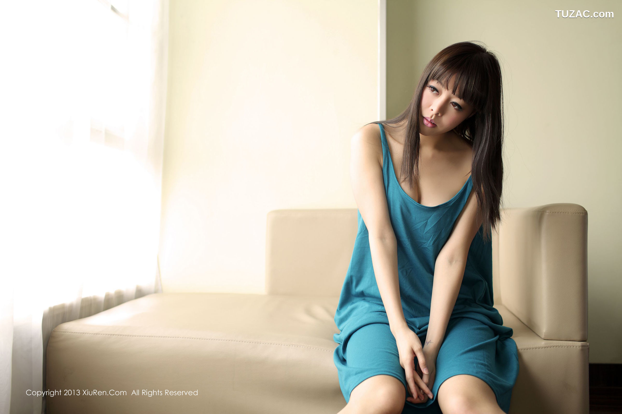 XiuRen秀人网-001-杜Viki-《酒店拍摄-三套装》-2013.09.05