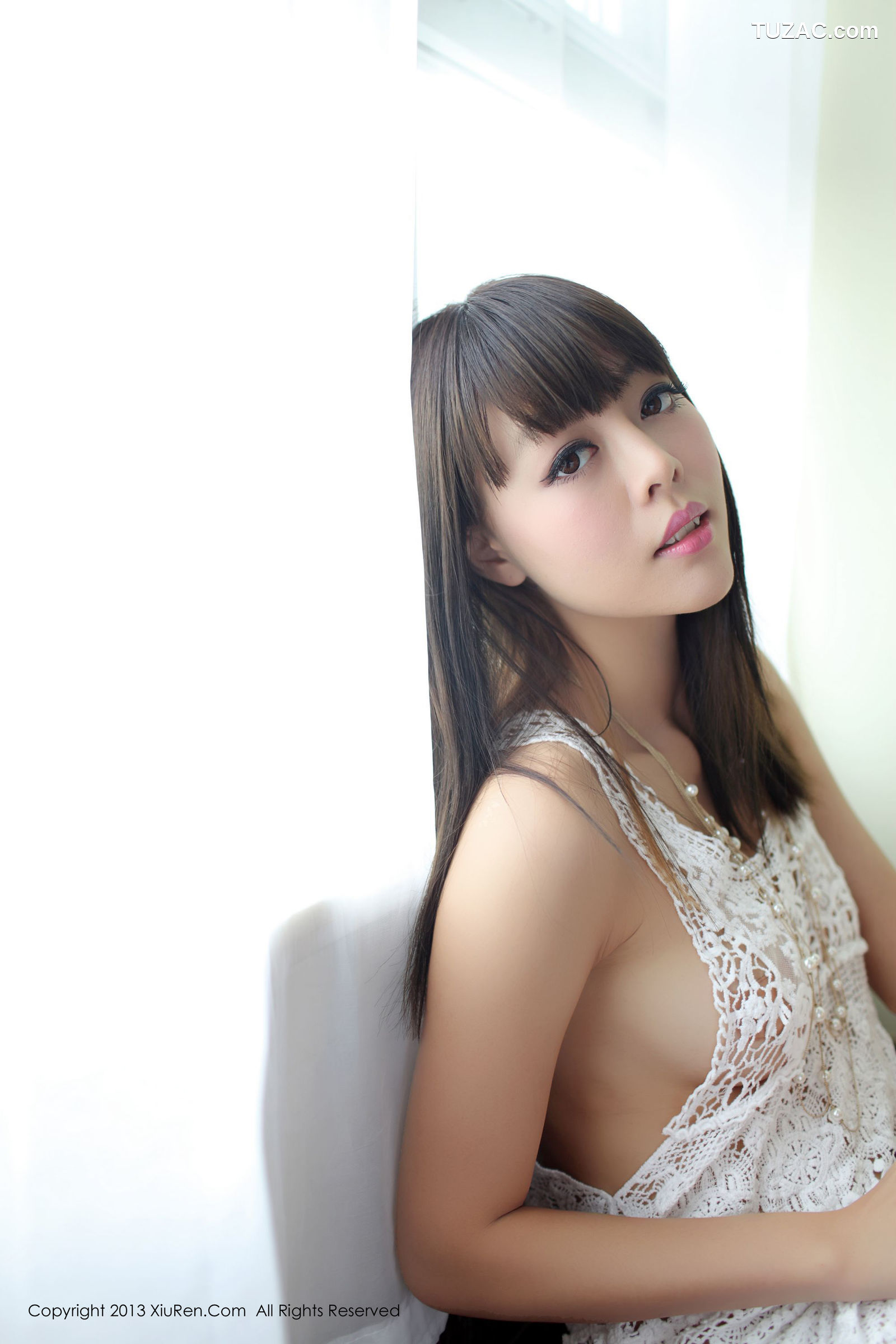 XiuRen秀人网-001-杜Viki-《酒店拍摄-三套装》-2013.09.05