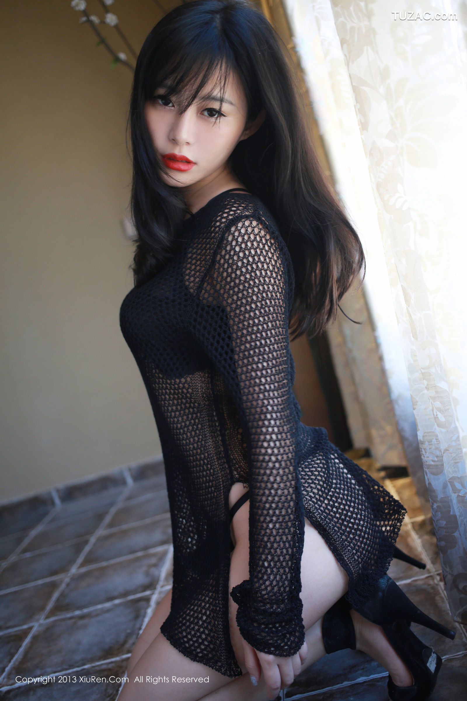 XiuRen秀人网-007-易欣viya-《火辣模特》-2013.09.10