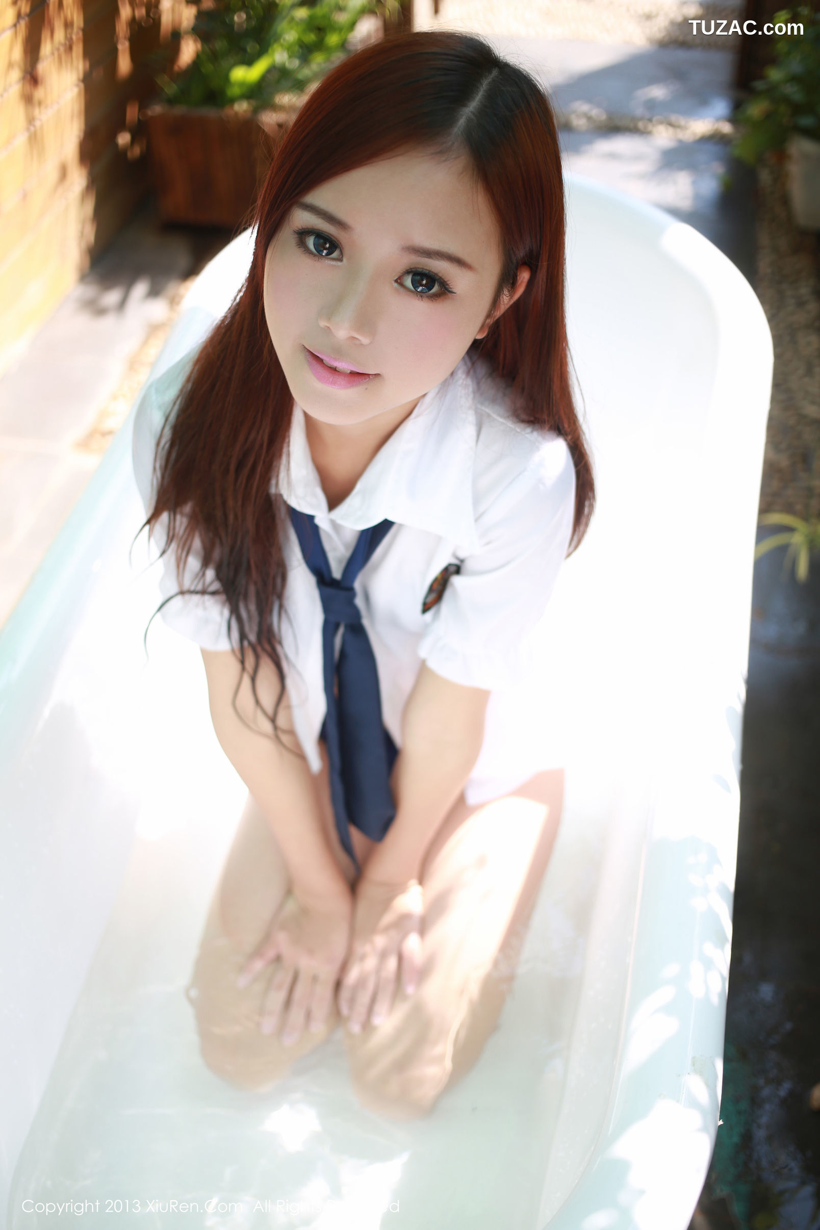 XiuRen秀人网-014-Toro羽住-《美媛馆邻家女神》-2013.09.22