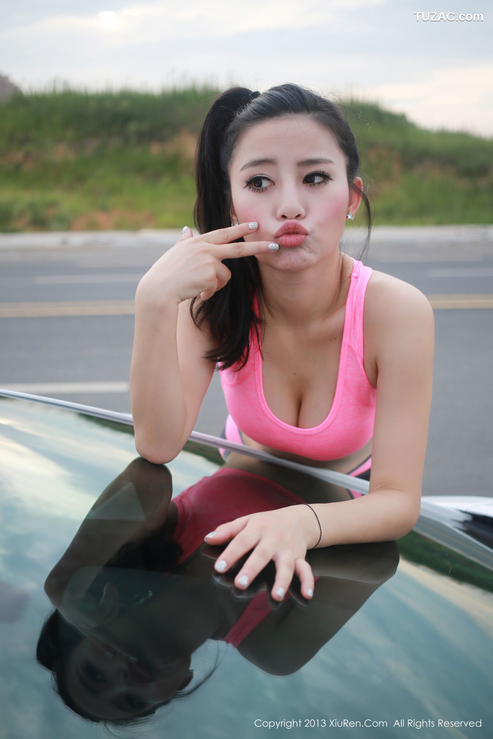 XiuRen秀人网-027-易欣Viya-《火辣狂野的妹子》-2013.10.09