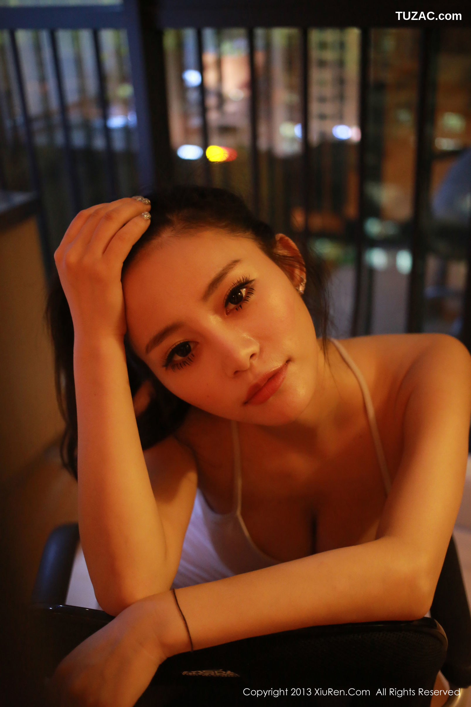 XiuRen秀人网-027-易欣Viya-《火辣狂野的妹子》-2013.10.09