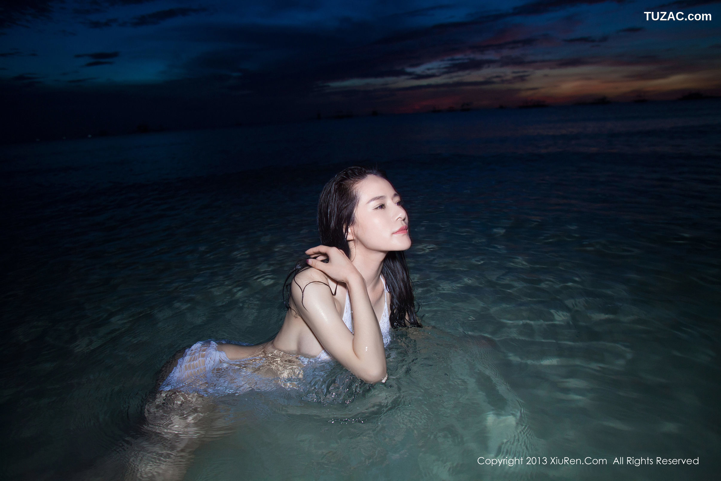 XiuRen秀人网-069-Nancy小姿-《海边唯美比基尼系列》-2013.12.24