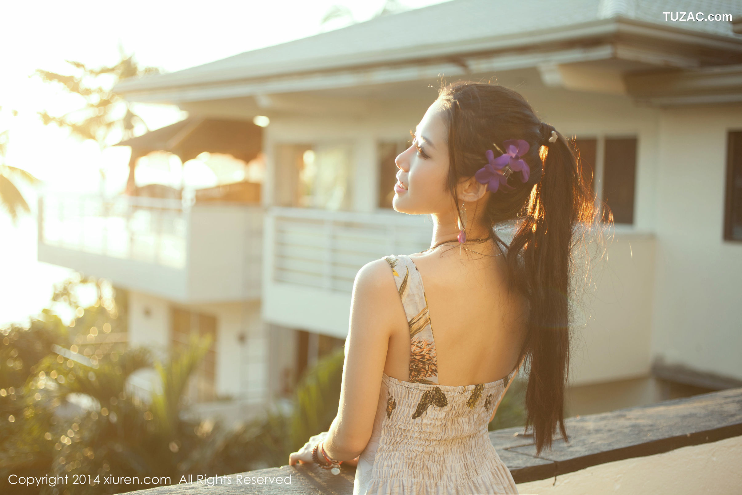 XiuRen秀人网-084-Luvian本能-《能叔长滩套图第三辑》-2014.01.14