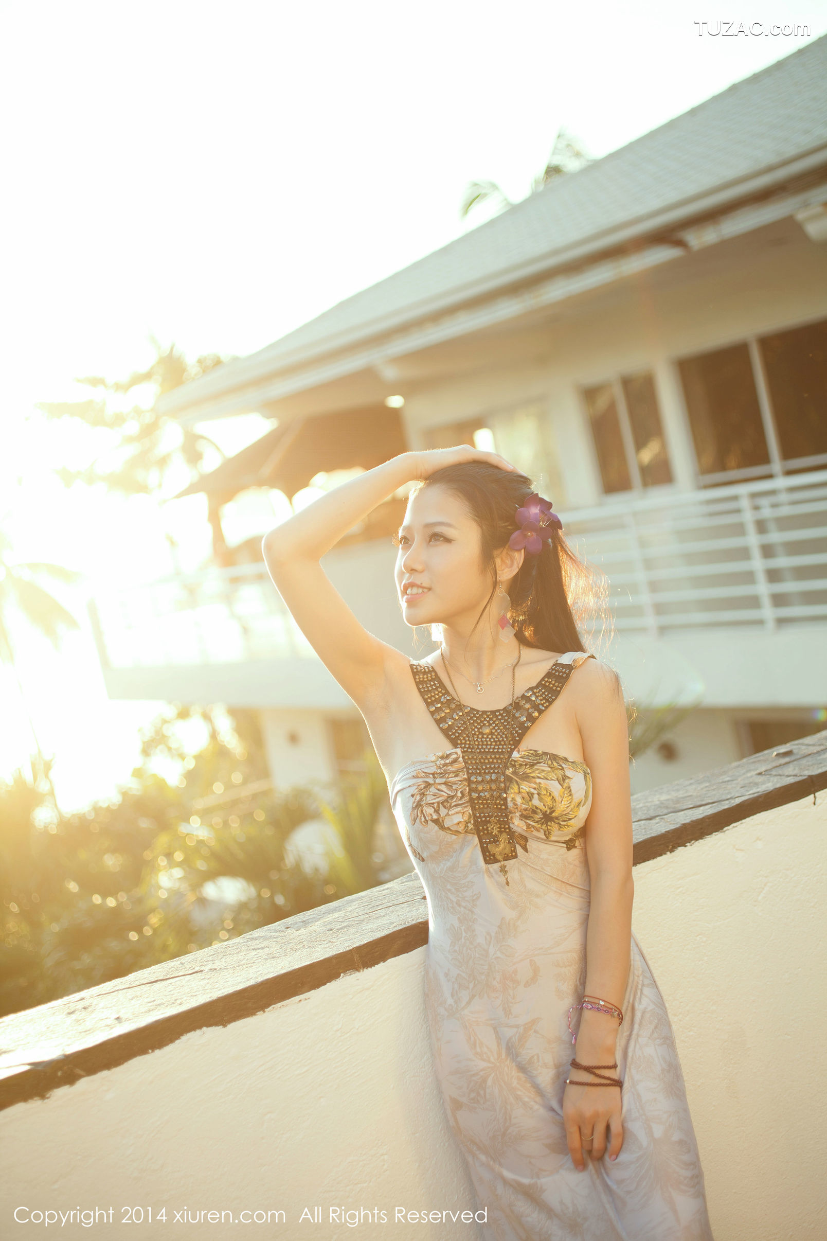 XiuRen秀人网-084-Luvian本能-《能叔长滩套图第三辑》-2014.01.14