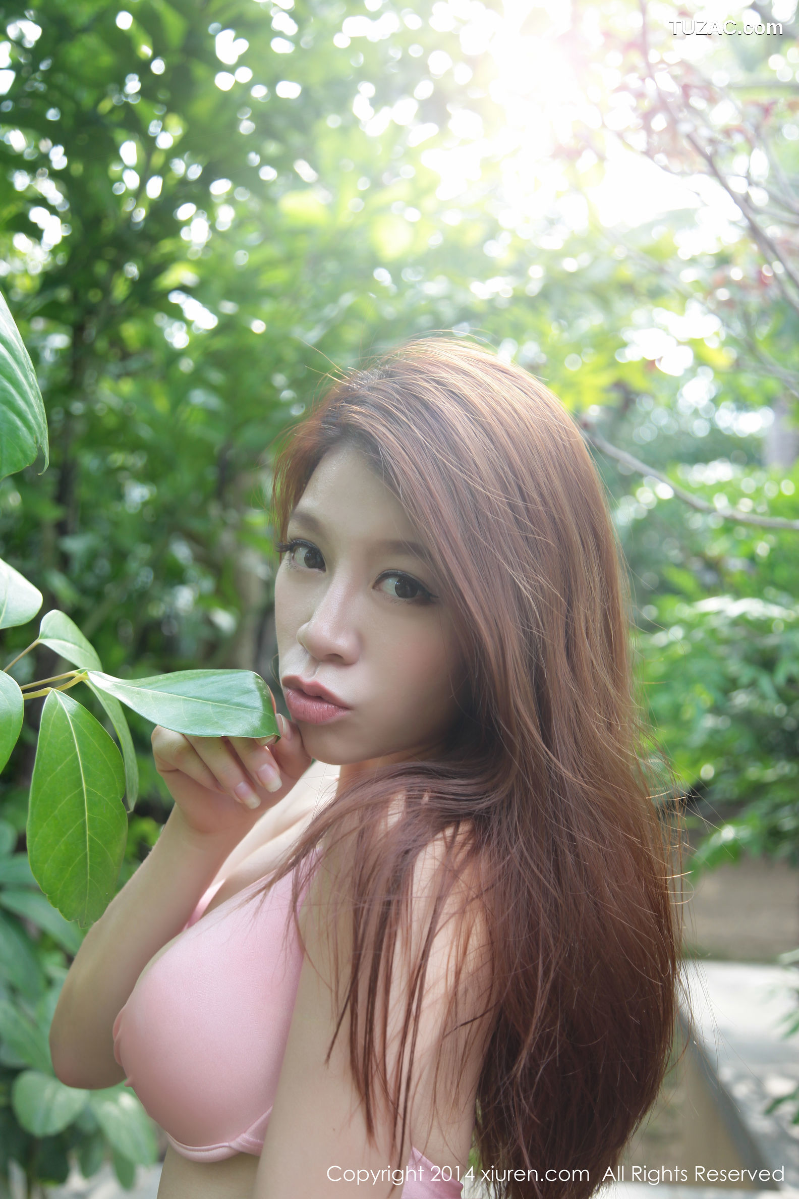 XiuRen秀人网-144-嘉宝贝儿-《三亚旅拍套图》-2014.05.29