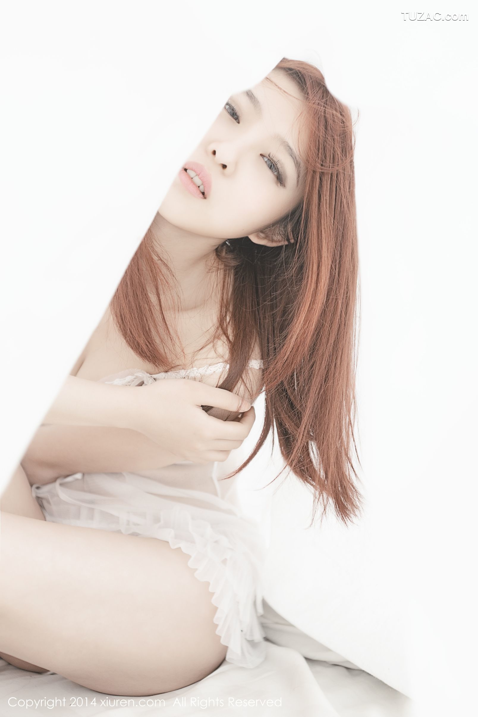 XiuRen秀人网-202-Medusa-《阳光少女外拍》-2014.08.11