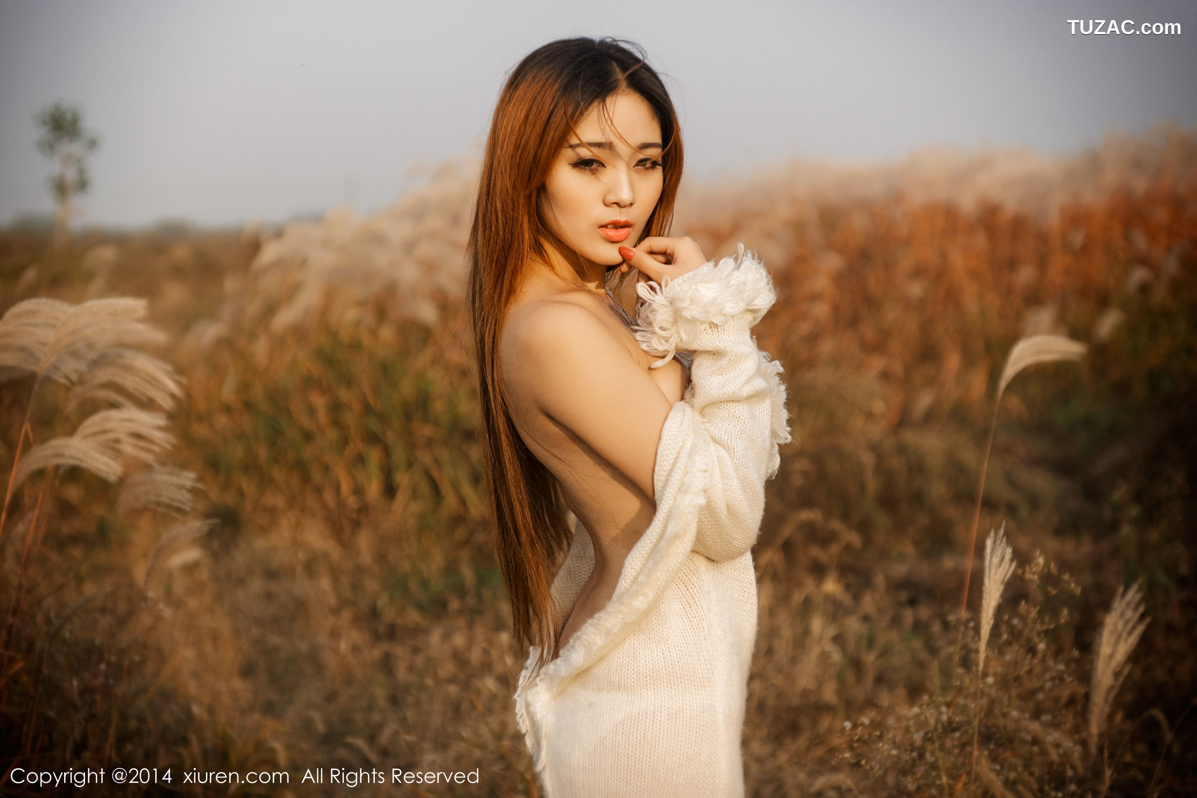 XiuRen秀人网-211-Yoyo苏小苏-《人体艺术》-2014.09.07