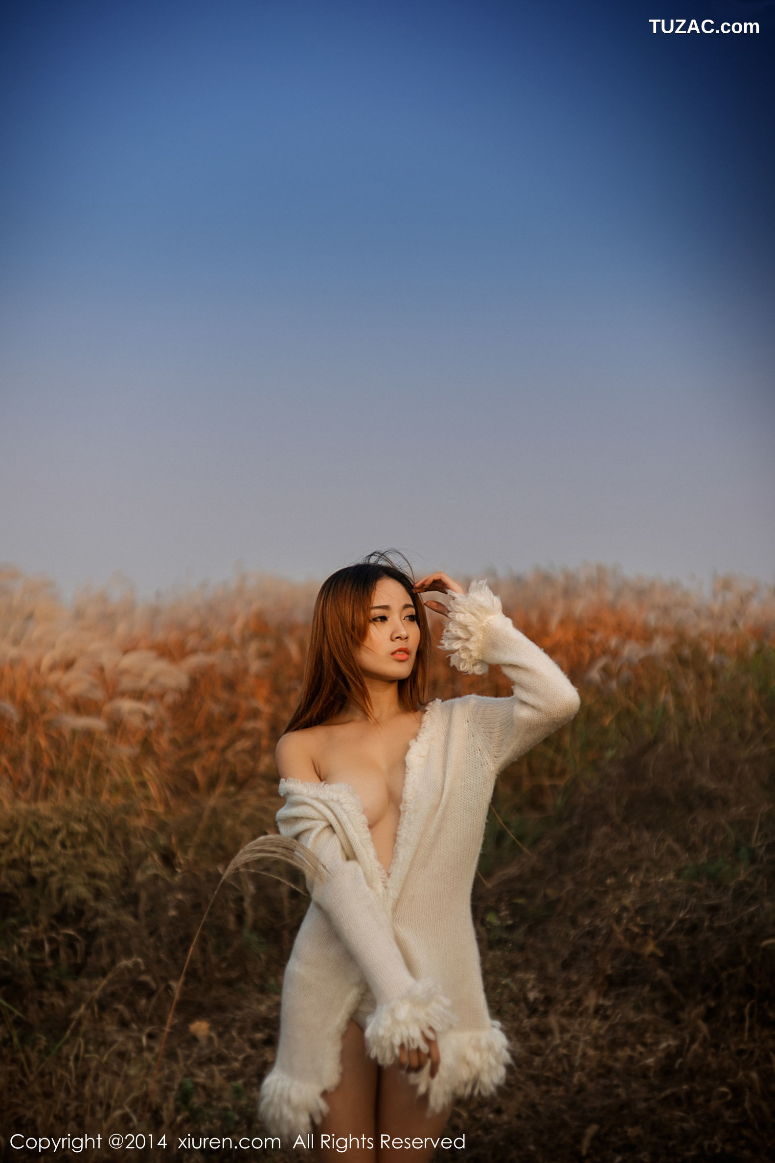 XiuRen秀人网-211-Yoyo苏小苏-《人体艺术》-2014.09.07