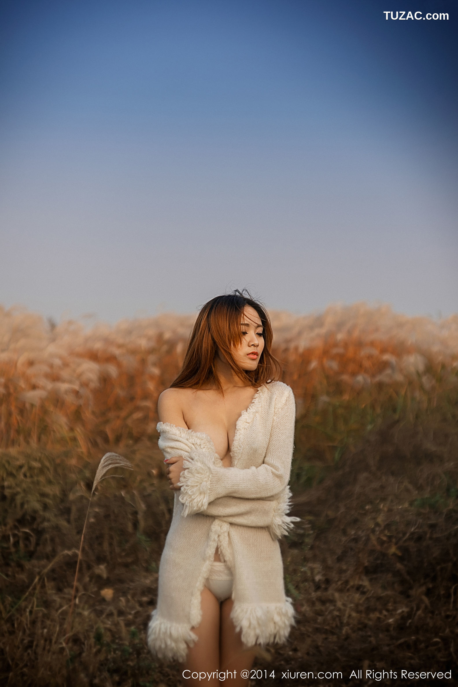 XiuRen秀人网-211-Yoyo苏小苏-《人体艺术》-2014.09.07