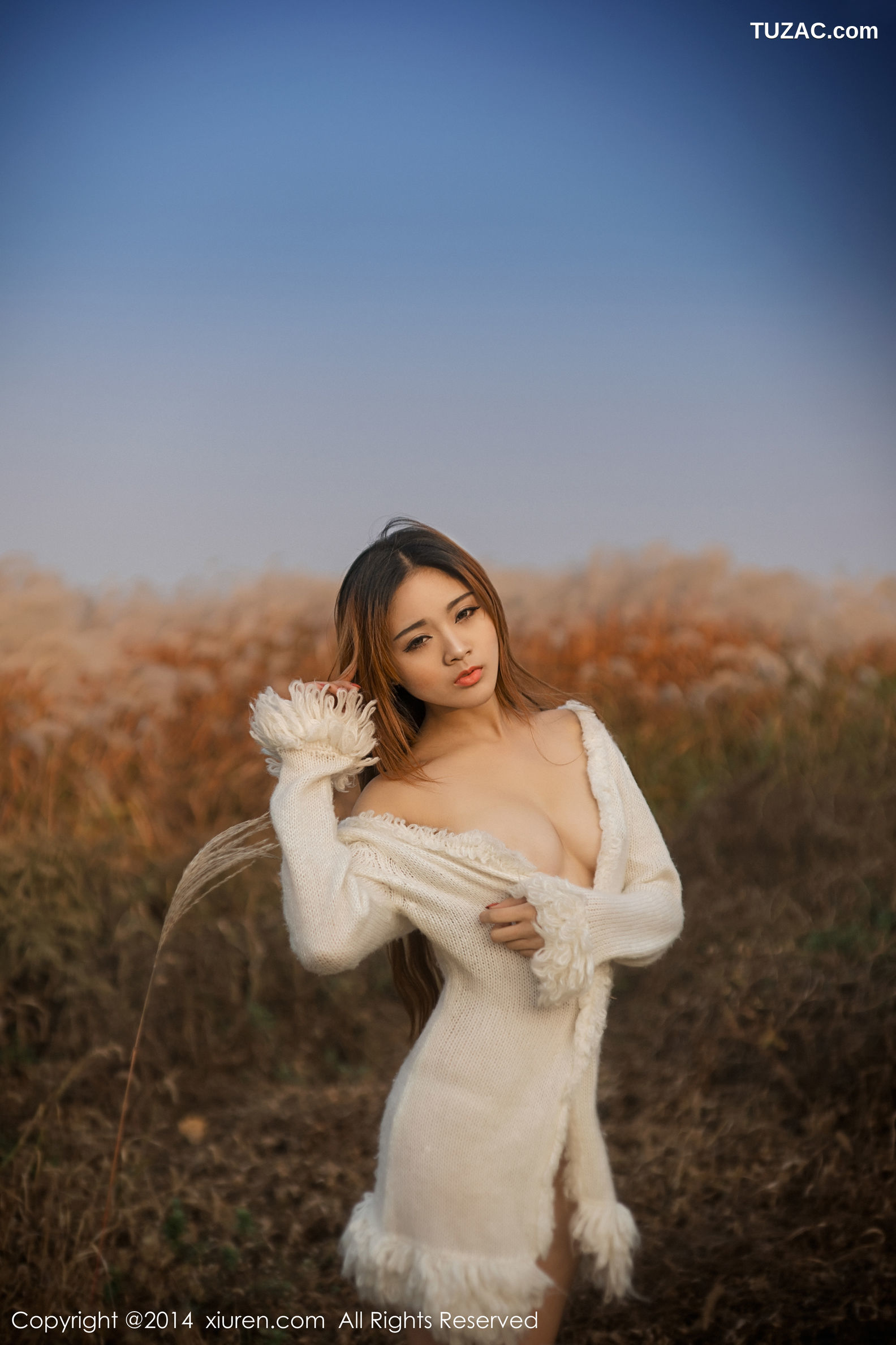 XiuRen秀人网-211-Yoyo苏小苏-《人体艺术》-2014.09.07