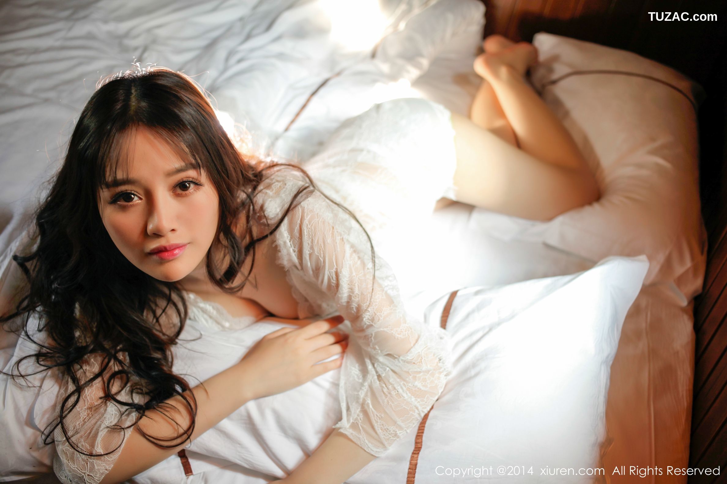 XiuRen秀人网-225-高溜Milkcat-《蕾丝-运动装》-2014.10.16