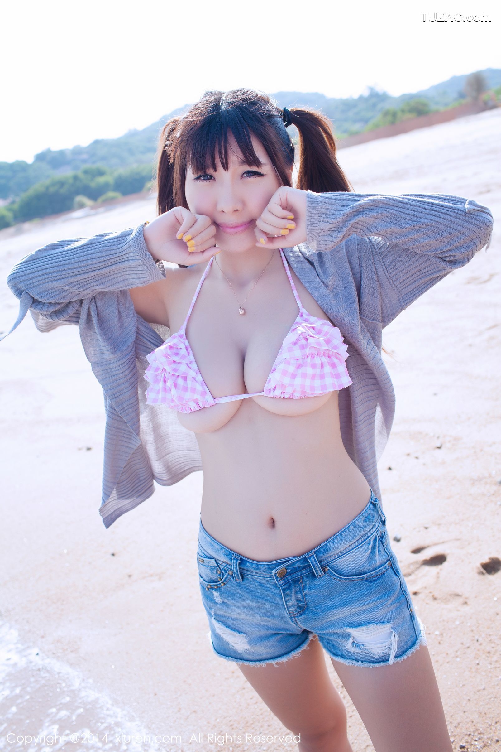 XiuRen秀人网-227-李镇姬-《爆乳内衣-海边系列》-2014.10.23