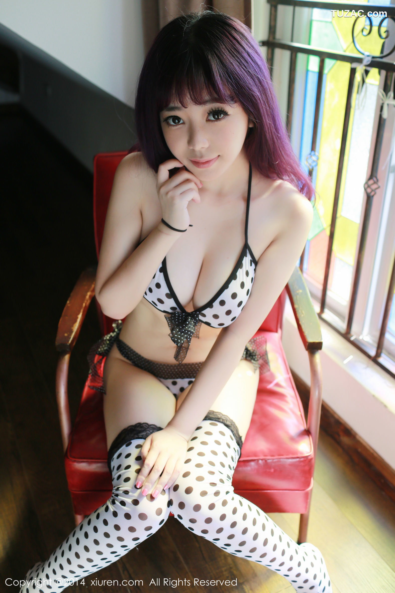 XiuRen秀人网-237-刘飞儿-《童颜巨乳美眉》-2014.11.10