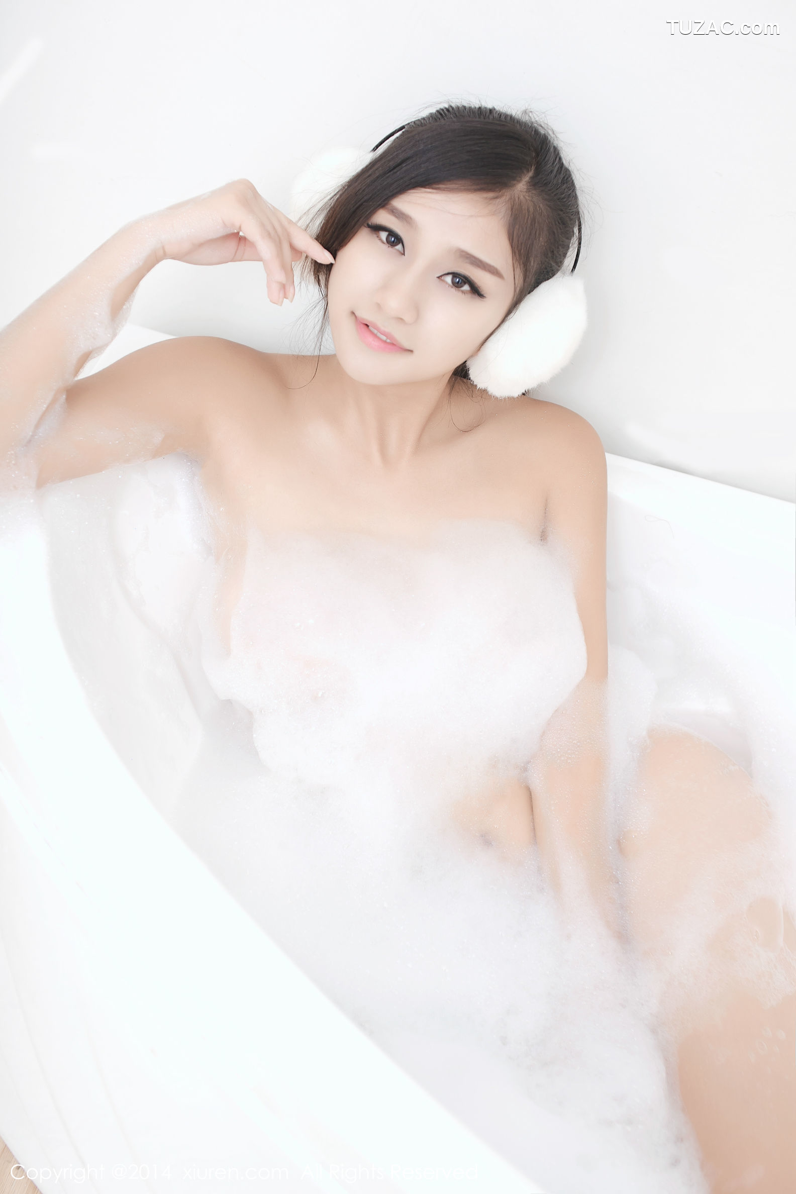 XiuRen秀人网-244-史雨姐姐-《YOUNG-SUNDAY》-2014.11.21