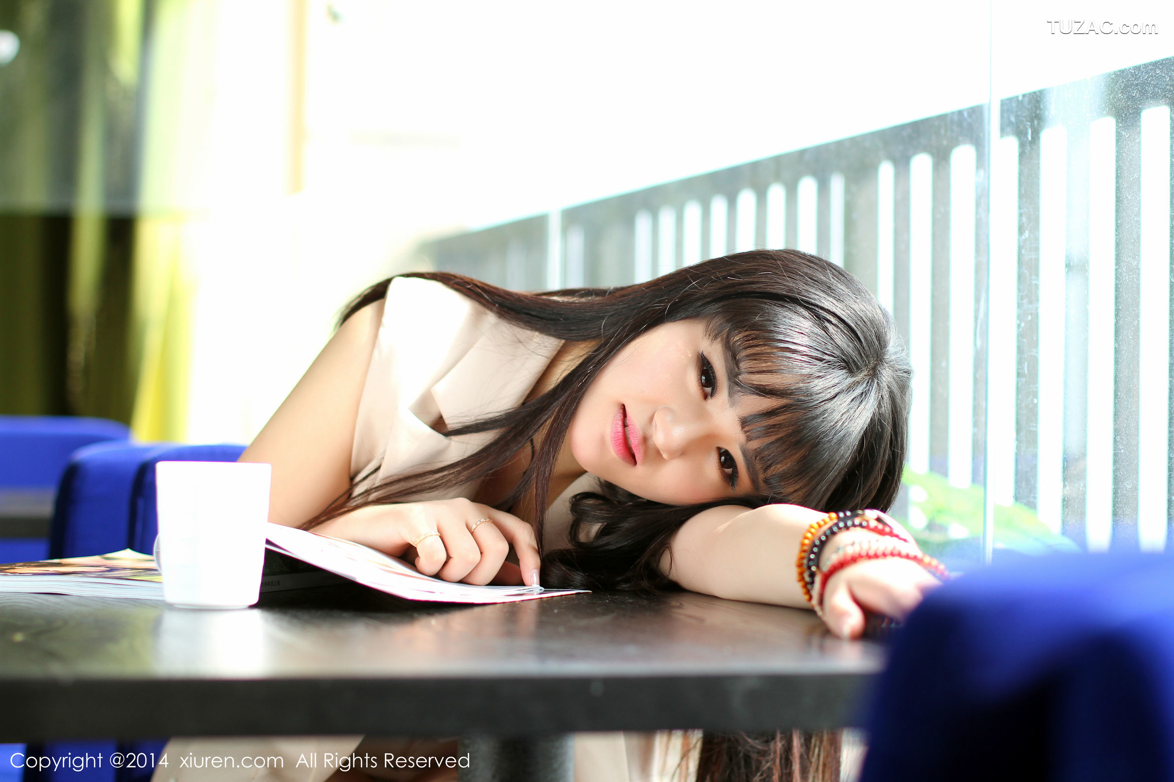 XiuRen秀人网-261-旭儿-F罩杯妹子-2014.12.27