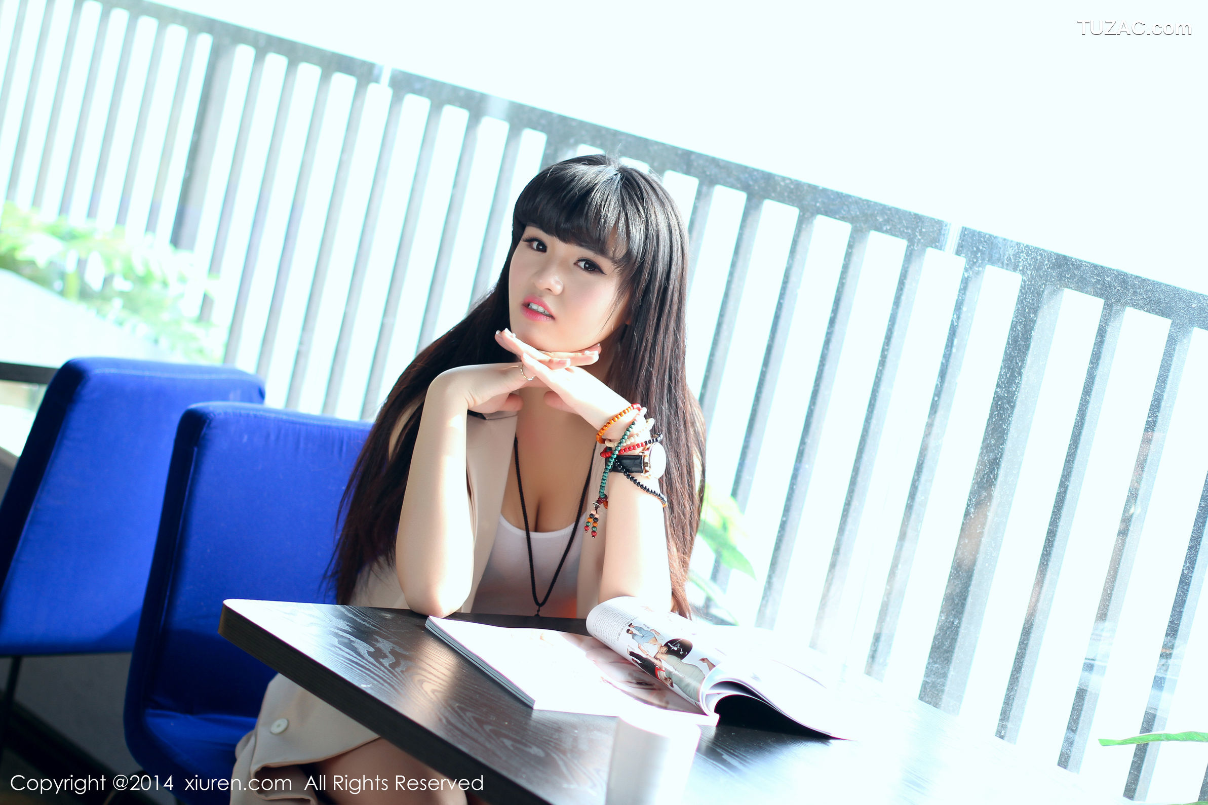 XiuRen秀人网-261-旭儿-F罩杯妹子-2014.12.27