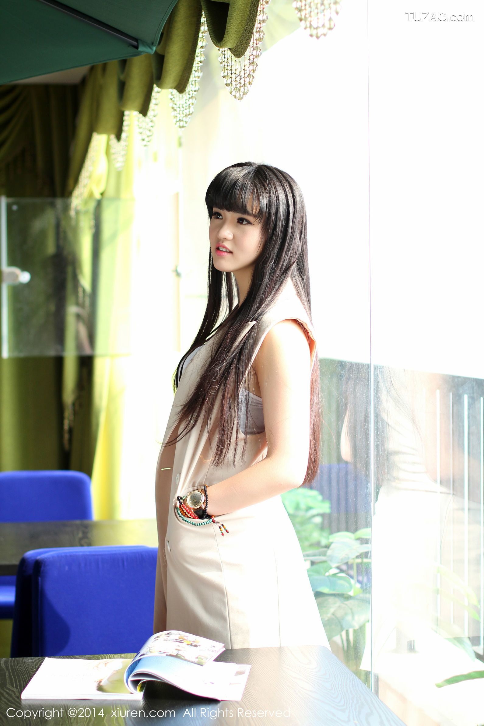 XiuRen秀人网-261-旭儿-F罩杯妹子-2014.12.27