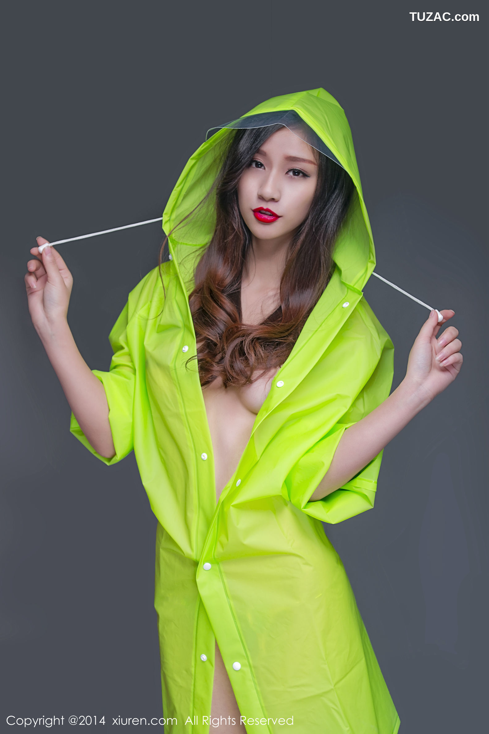 XiuRen秀人网-264-史雨姐姐-《人像艺术》-2014.12.30