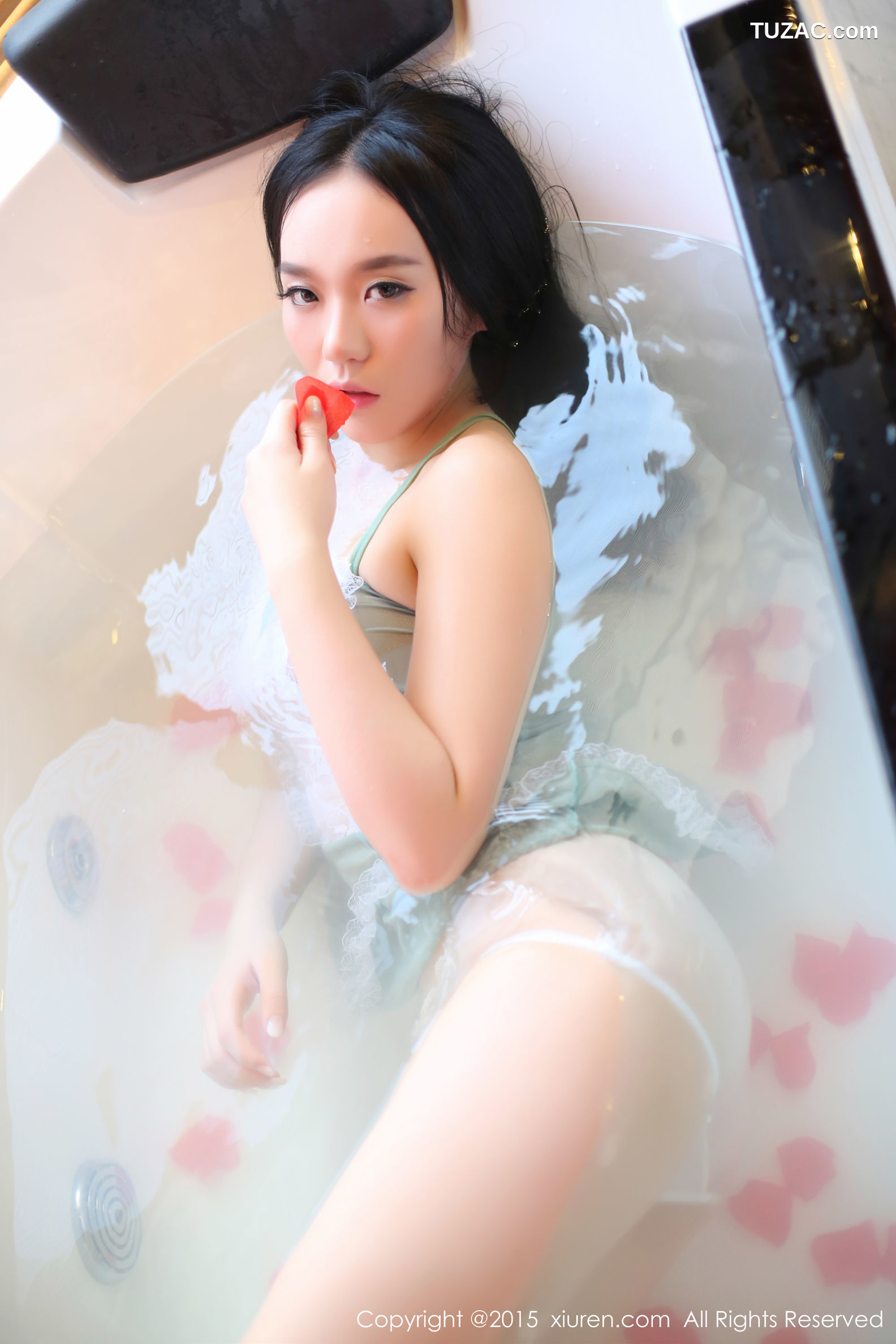 XiuRen秀人网-273-Jennifer小若-《多套私房图片合辑》-2015.01.07