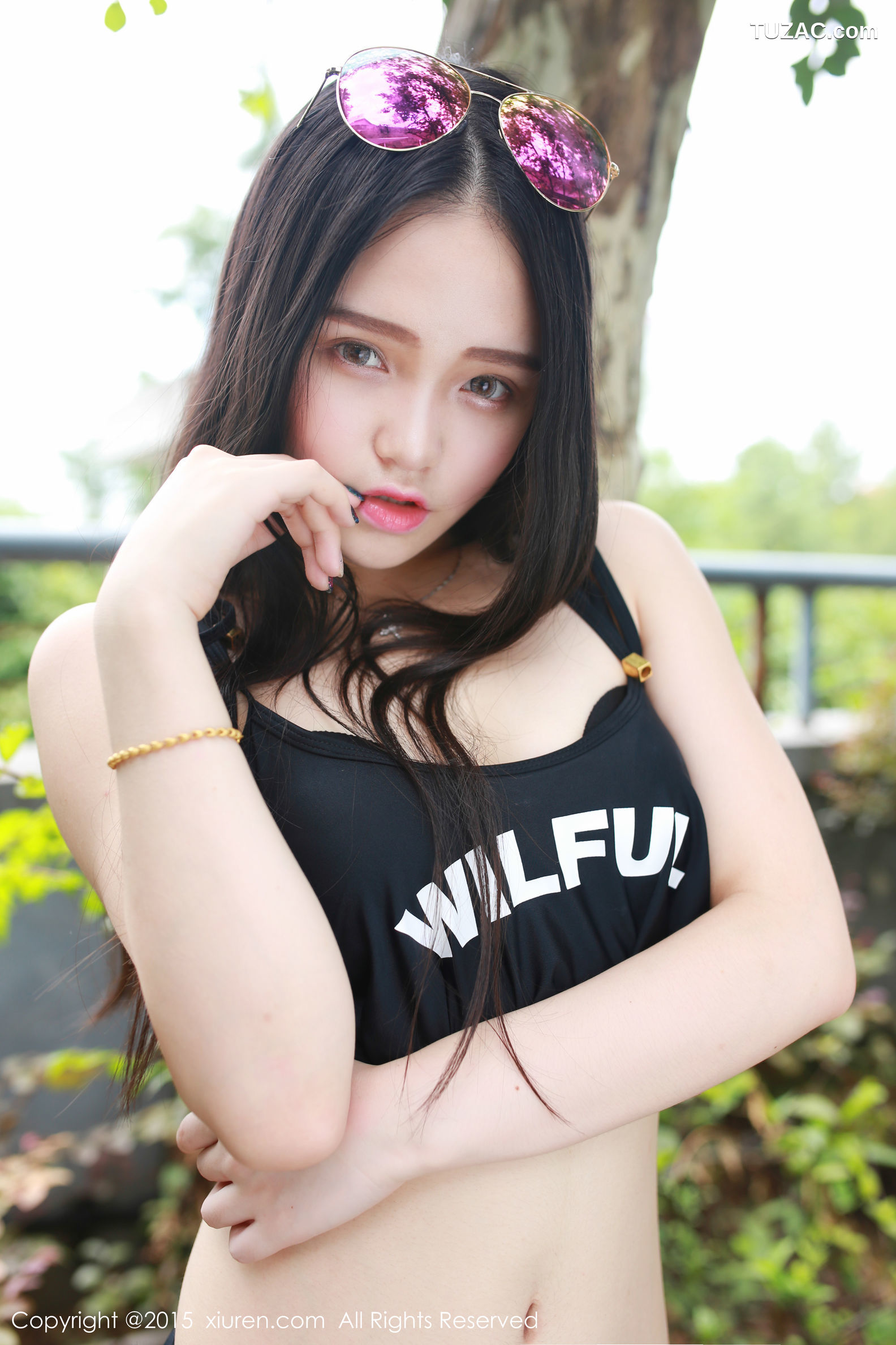 XiuRen秀人网-378-佩佩-《小清新外拍比基尼》-2015.08.13