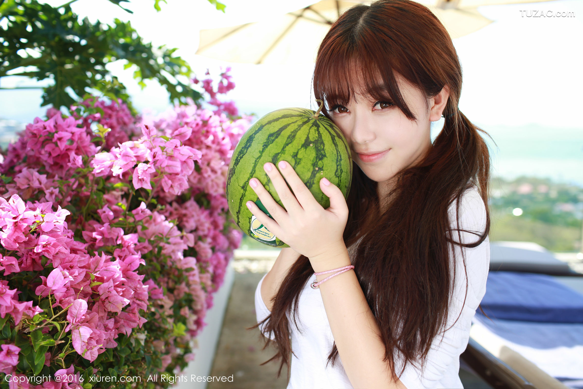 XiuRen秀人网-490-刘飞儿-《西瓜-牛仔超短裙-针织内衣》-2016.02.29