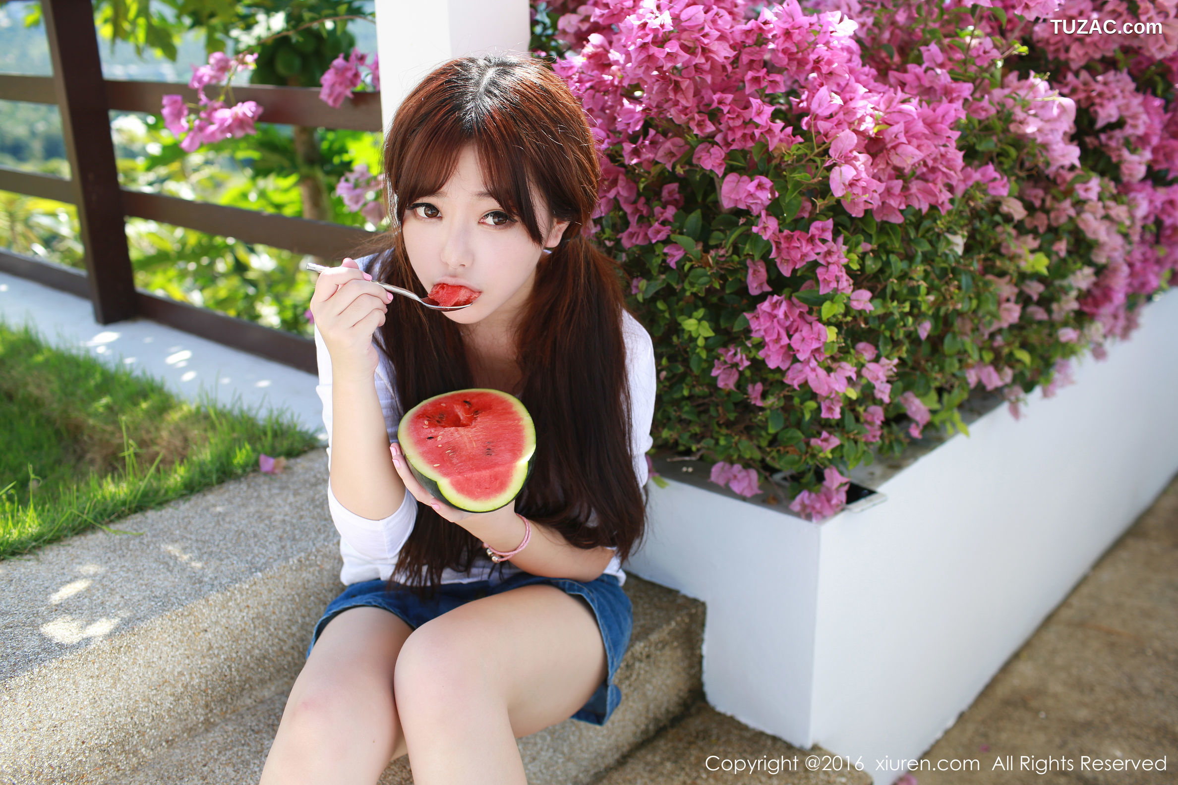 XiuRen秀人网-490-刘飞儿-《西瓜-牛仔超短裙-针织内衣》-2016.02.29