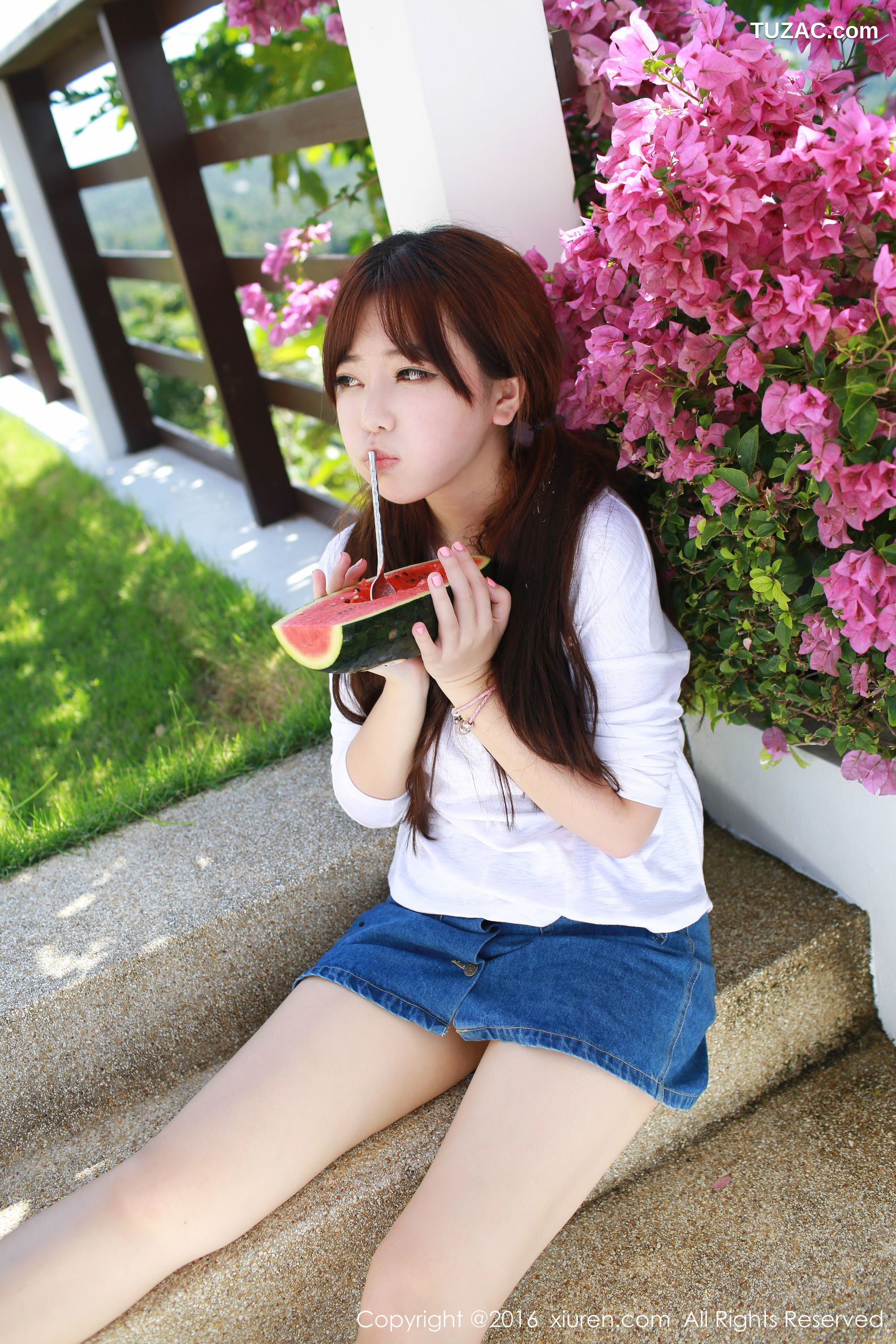 XiuRen秀人网-490-刘飞儿-《西瓜-牛仔超短裙-针织内衣》-2016.02.29